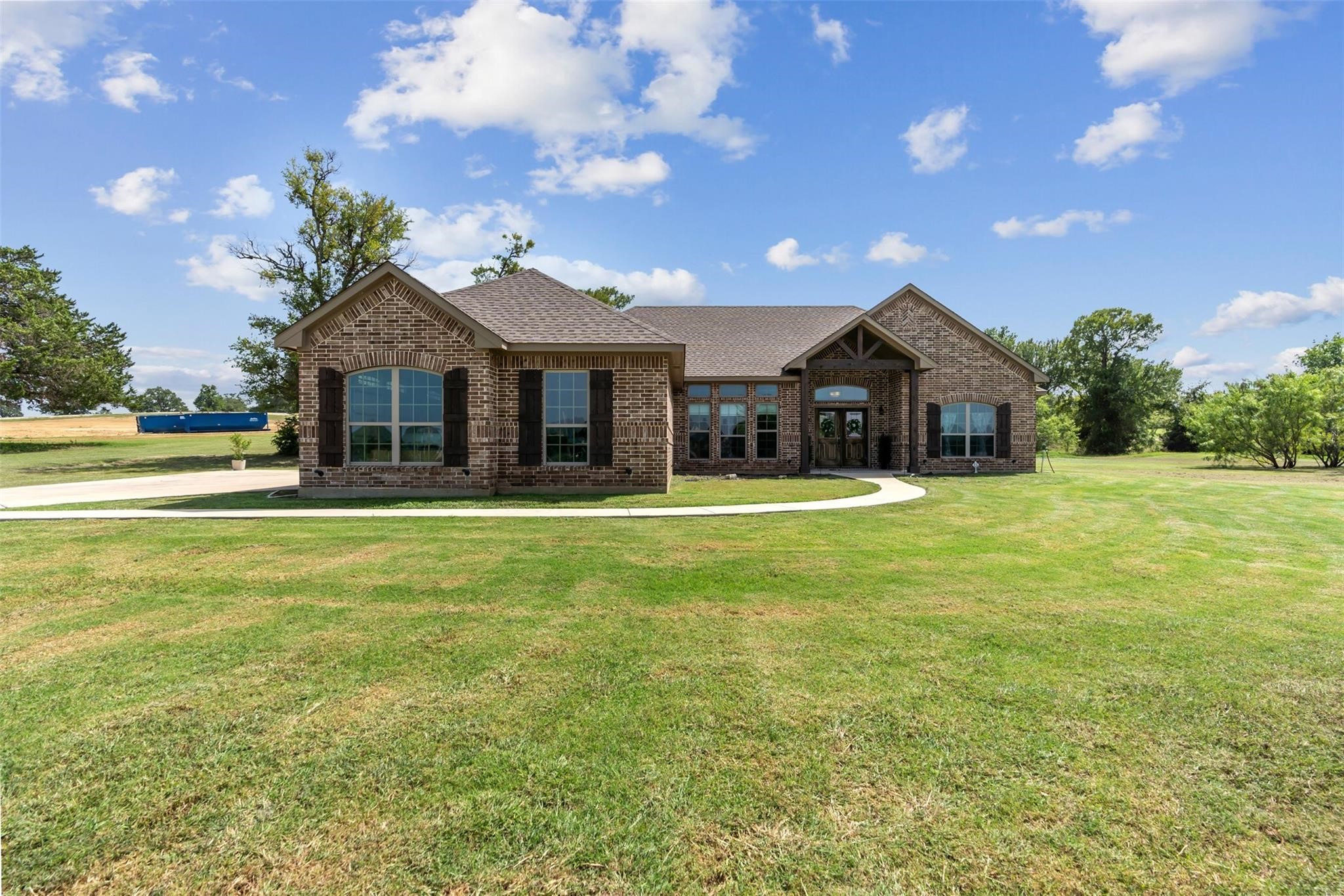 105 Crepe Myrtle Corsicana TX 75109