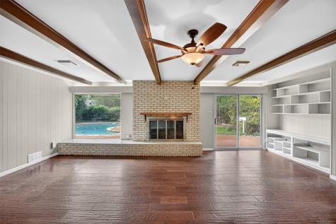 1608 Freeman Court Arlington TX 76013
