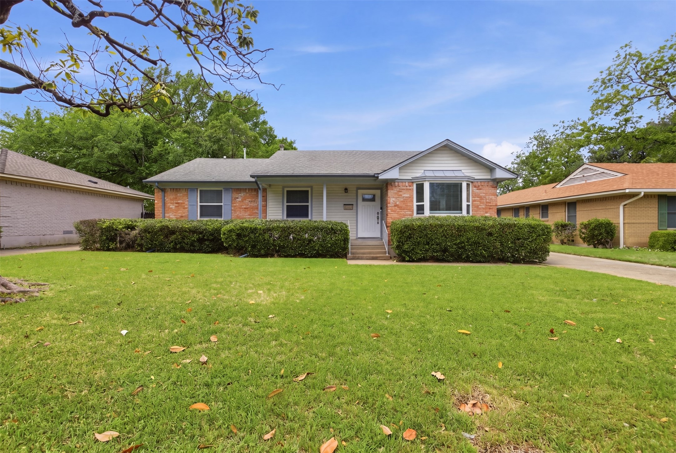 4419 Abrams Road Dallas TX 75214