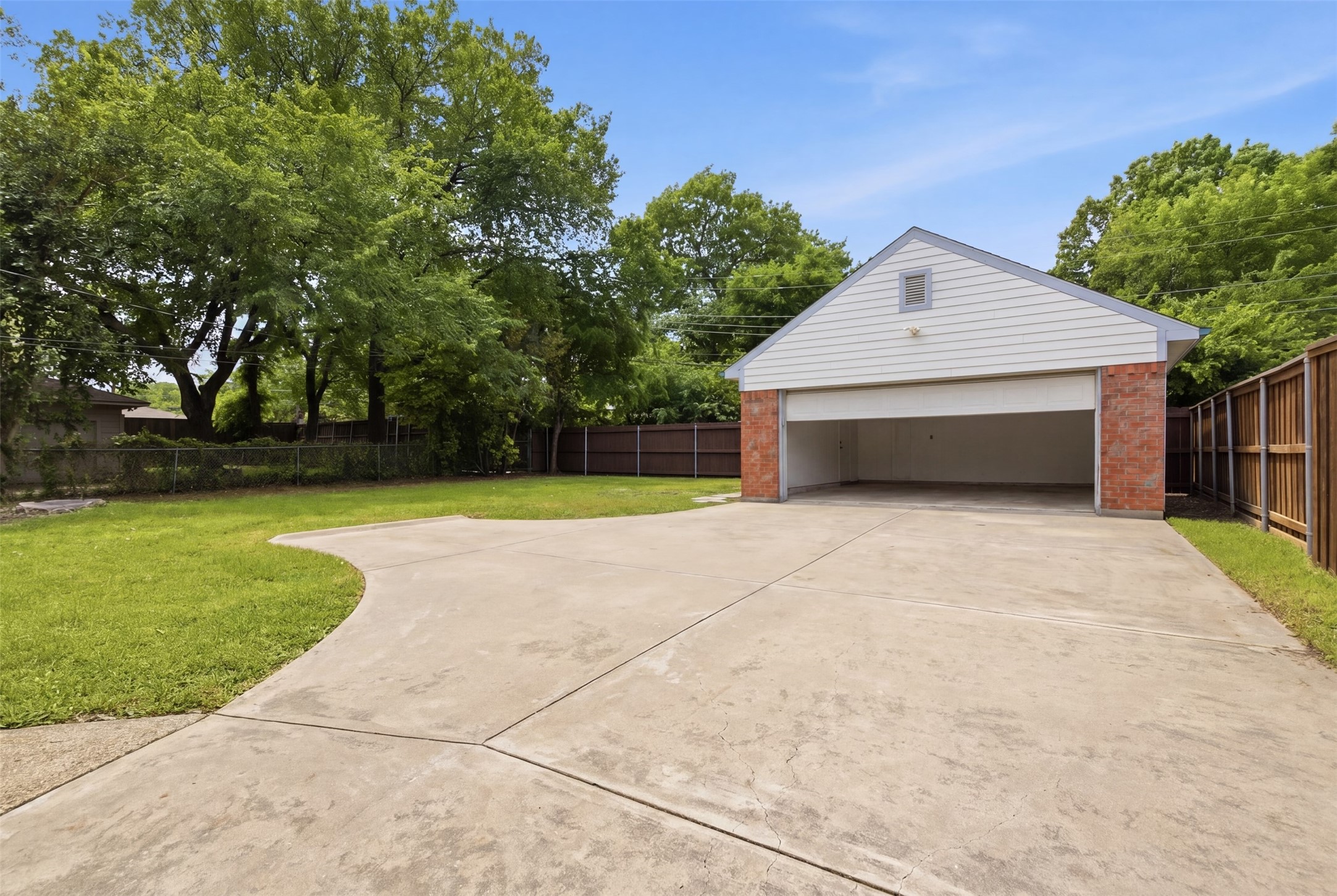 4419 Abrams Road Dallas TX 75214