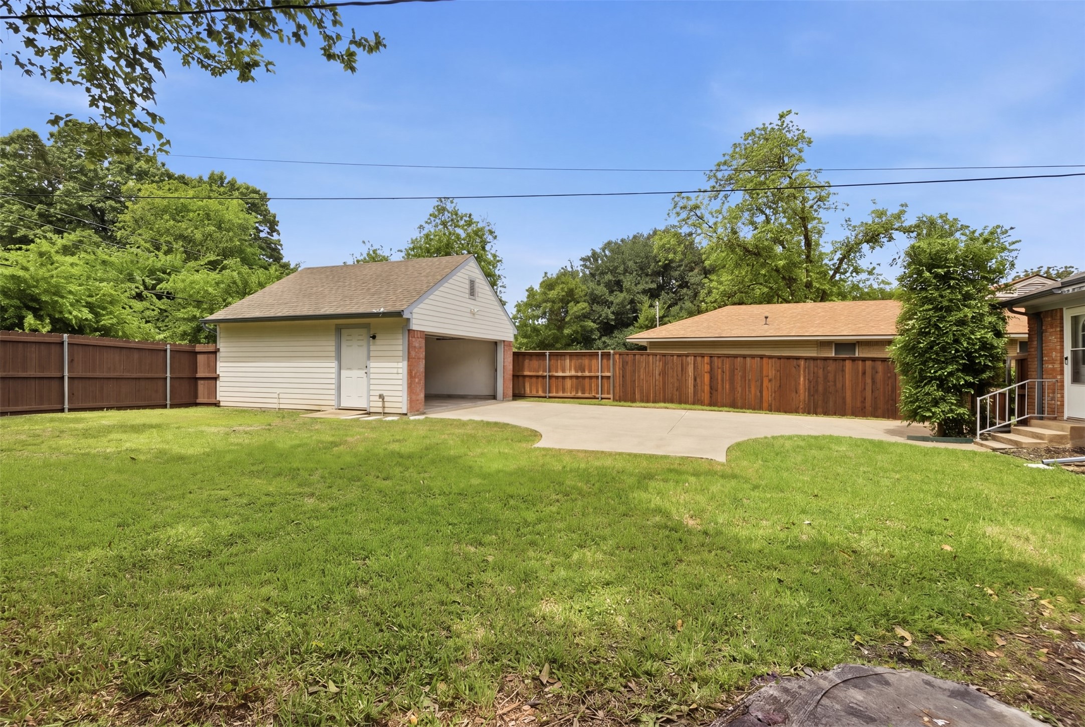 4419 Abrams Road Dallas TX 75214