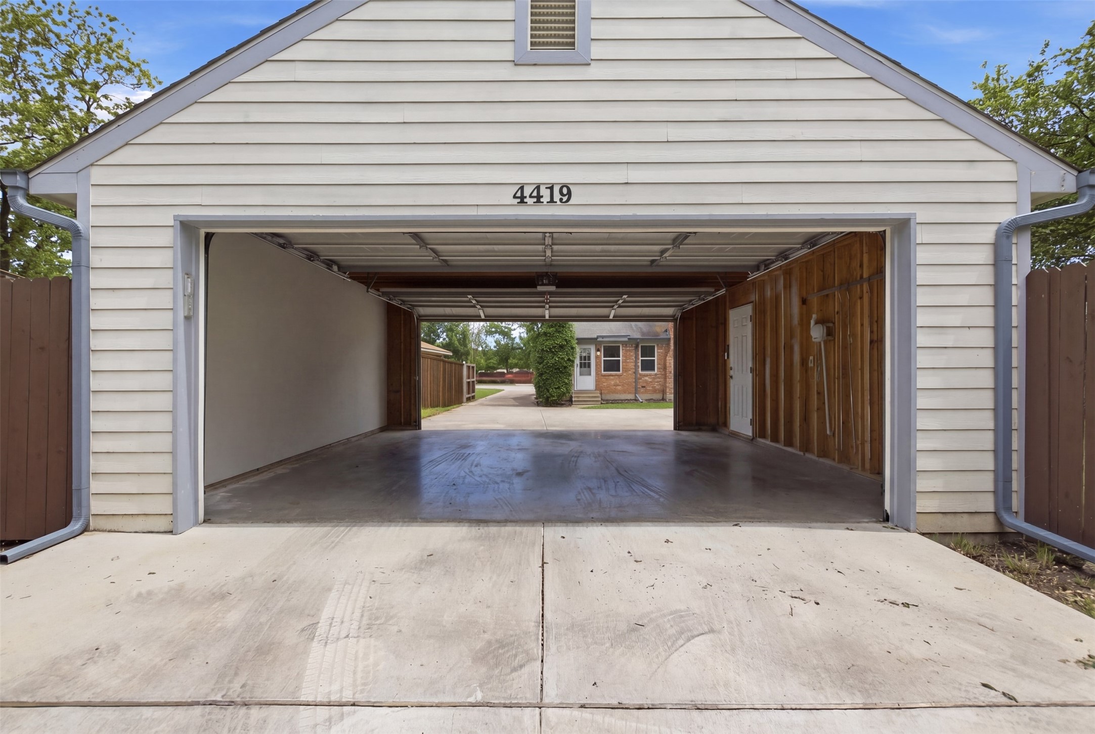 4419 Abrams Road Dallas TX 75214
