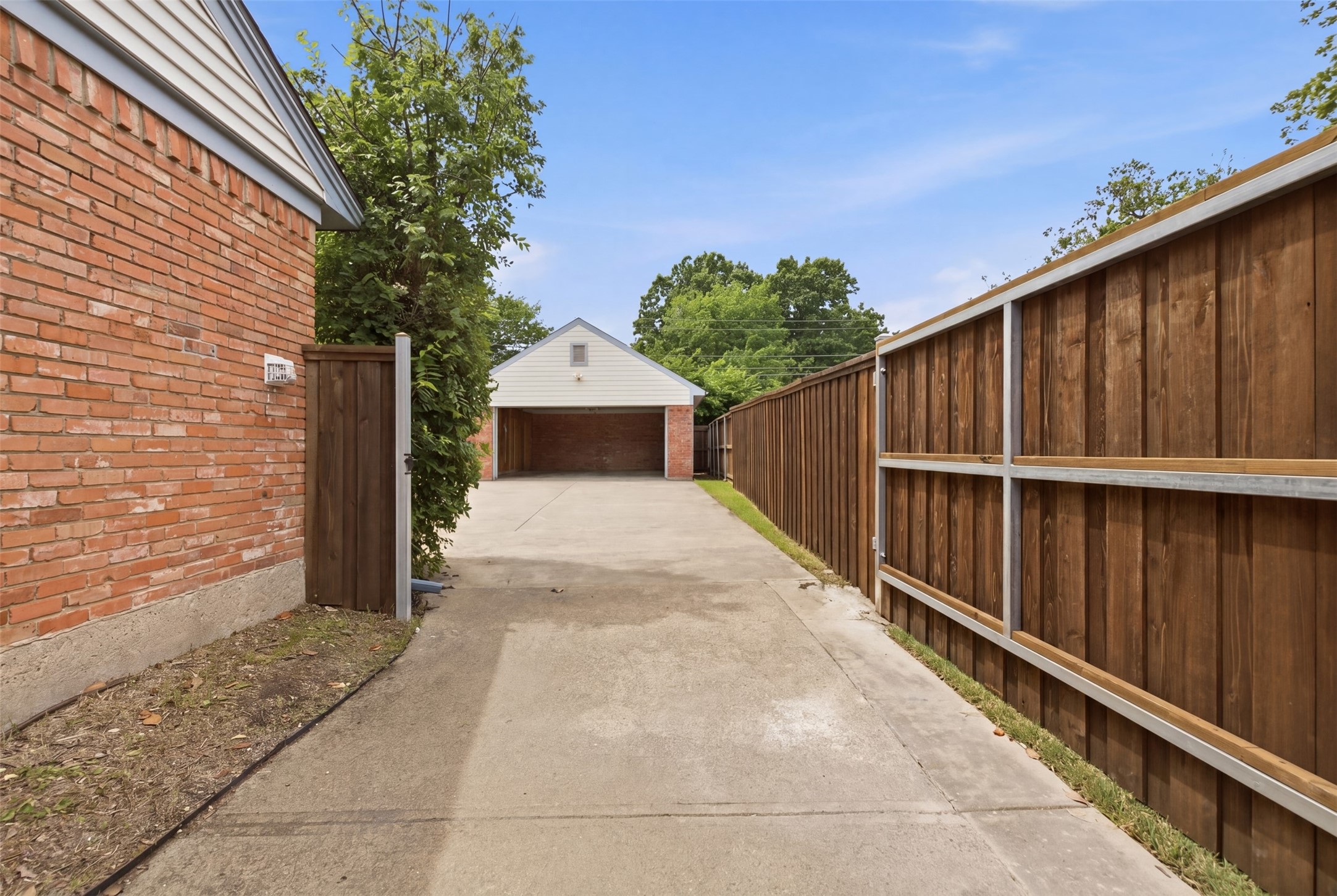 4419 Abrams Road Dallas TX 75214