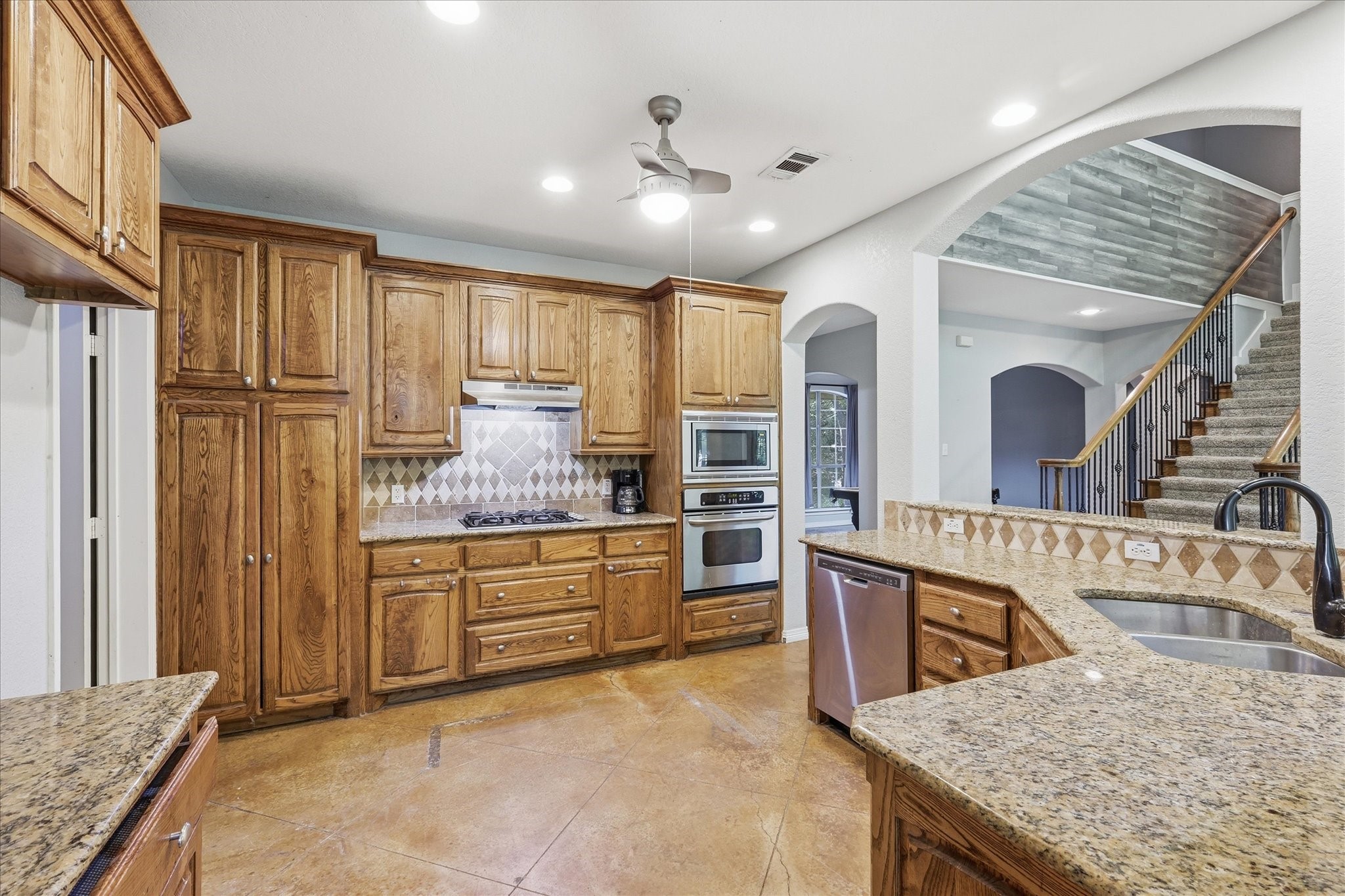 240 Grande Casa Road Waxahachie TX 75167