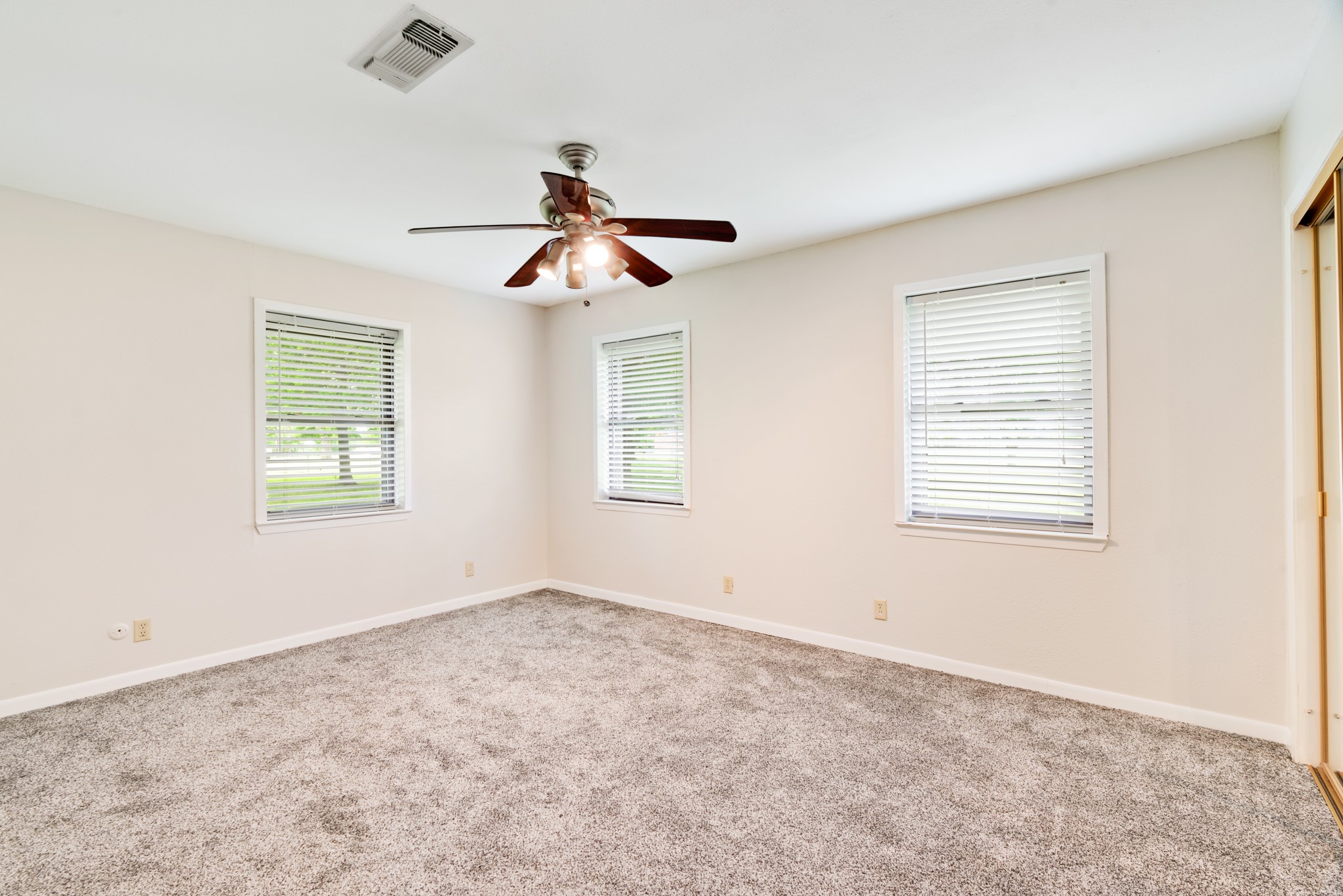 6951 Farm Road 1499 Sumner TX 75486