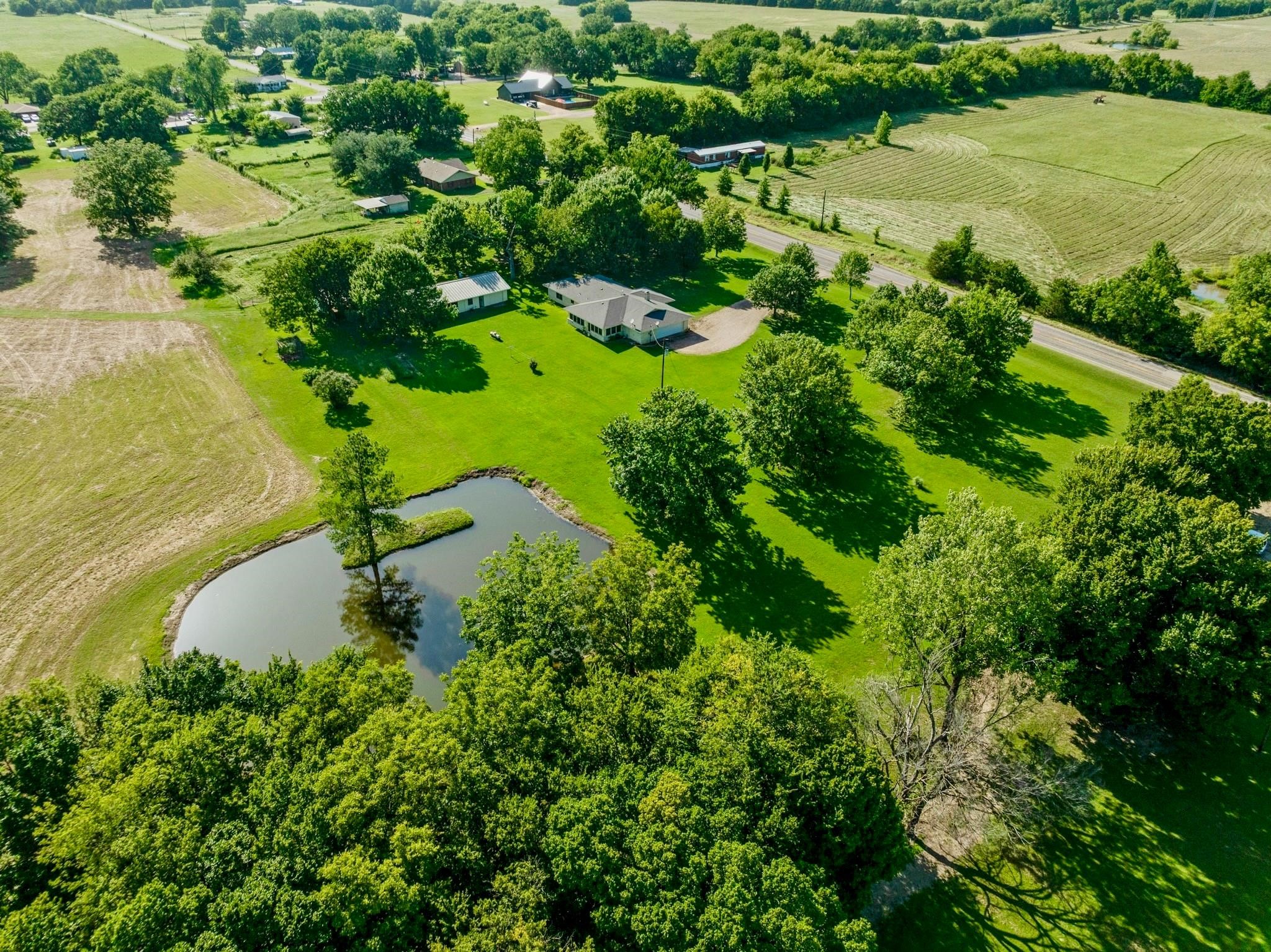 6951 Farm Road 1499 Sumner TX 75486