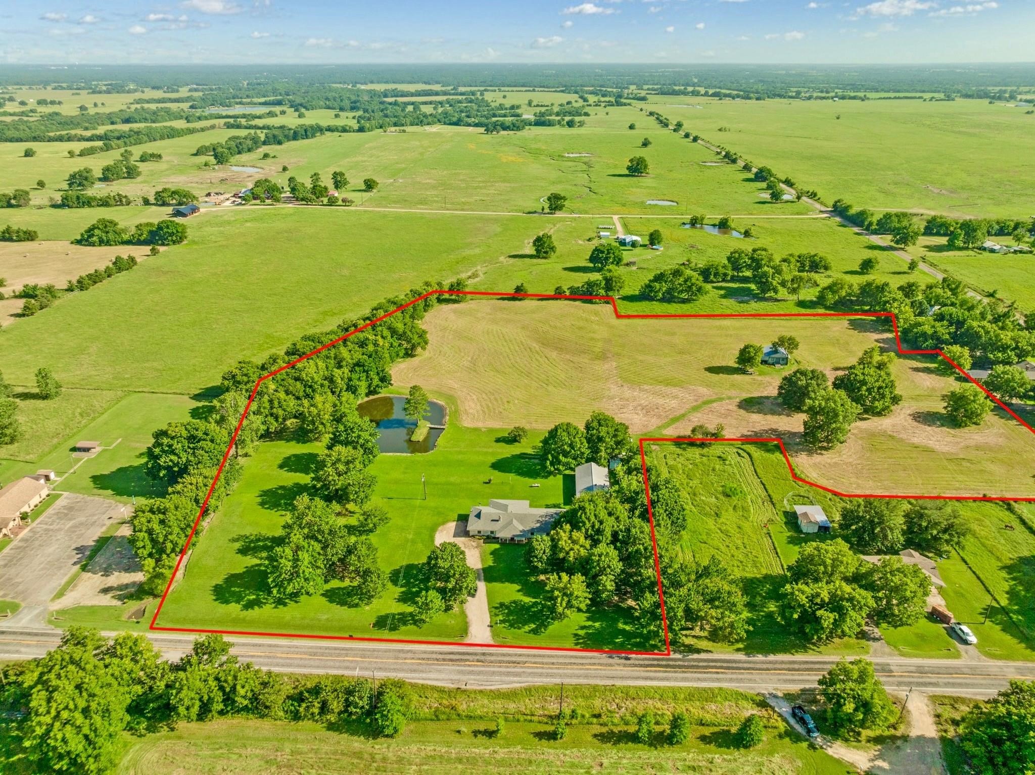 6951 Farm Road 1499 Sumner TX 75486