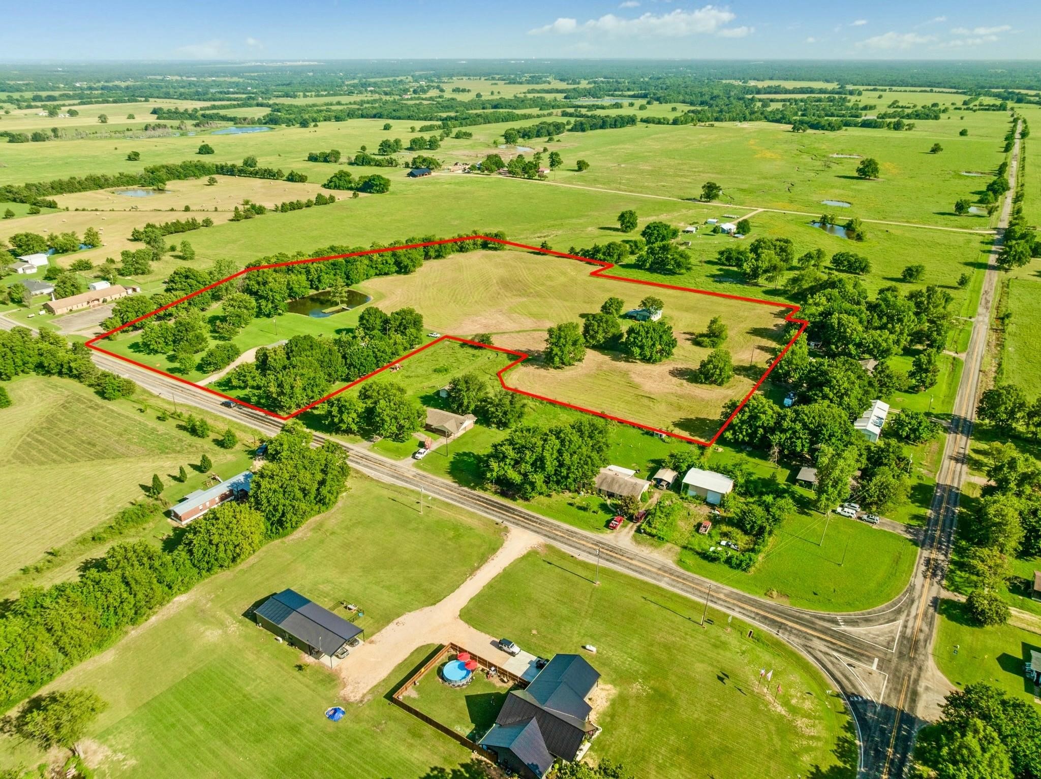 6951 Farm Road 1499 Sumner TX 75486