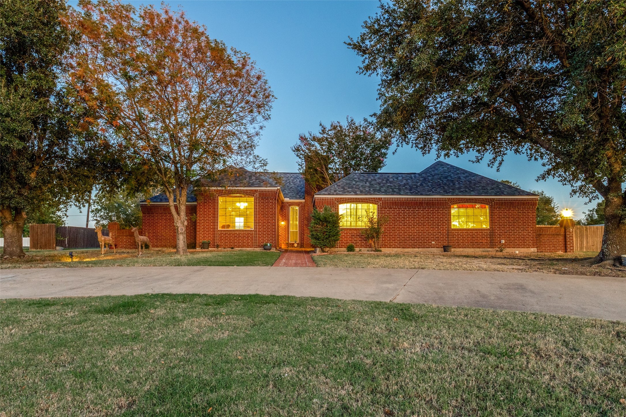 1903 Carriage Estates Road Sherman TX 75092