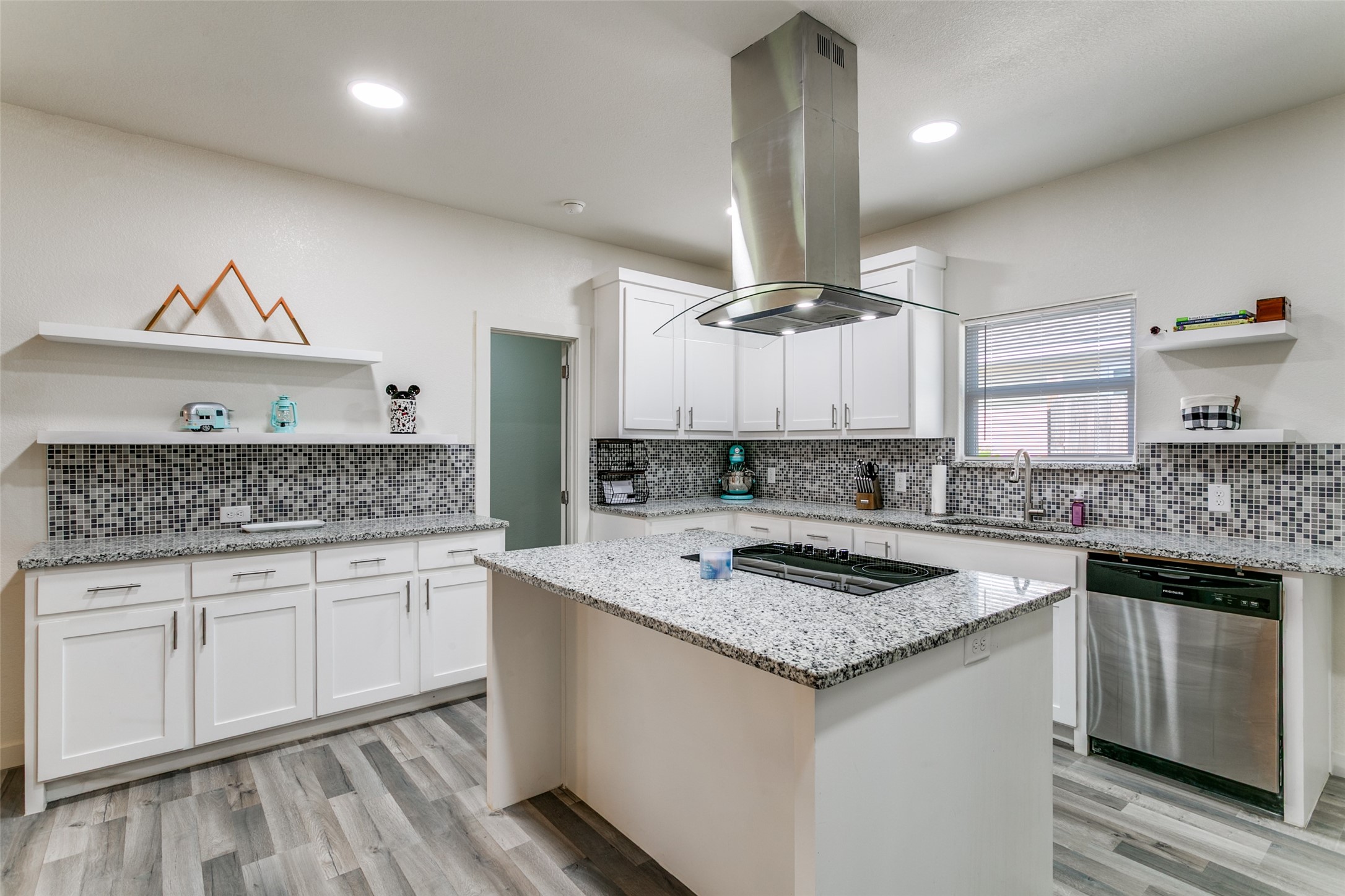 1108 S Morris Street Gainesville TX 76240