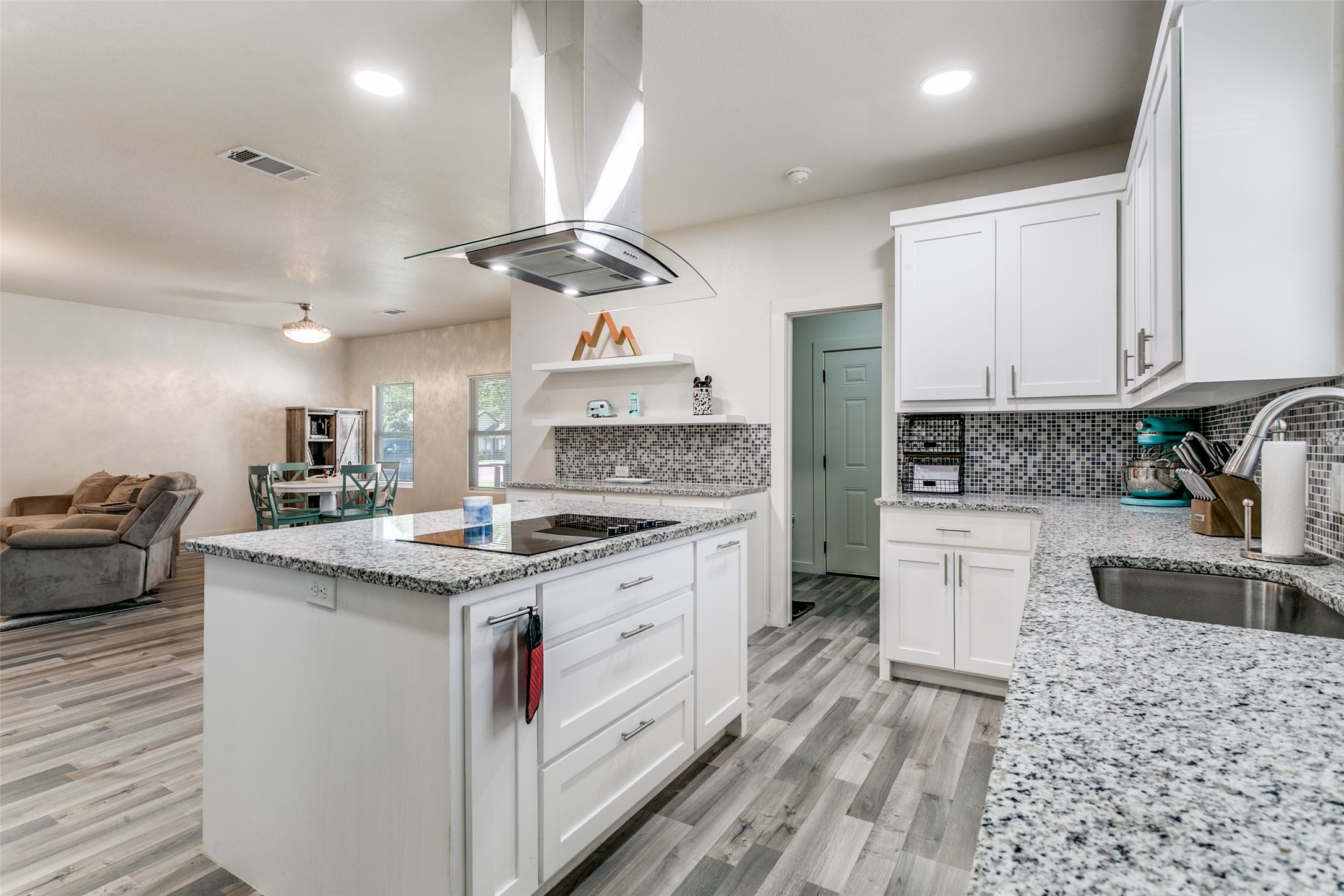 1108 S Morris Street Gainesville TX 76240