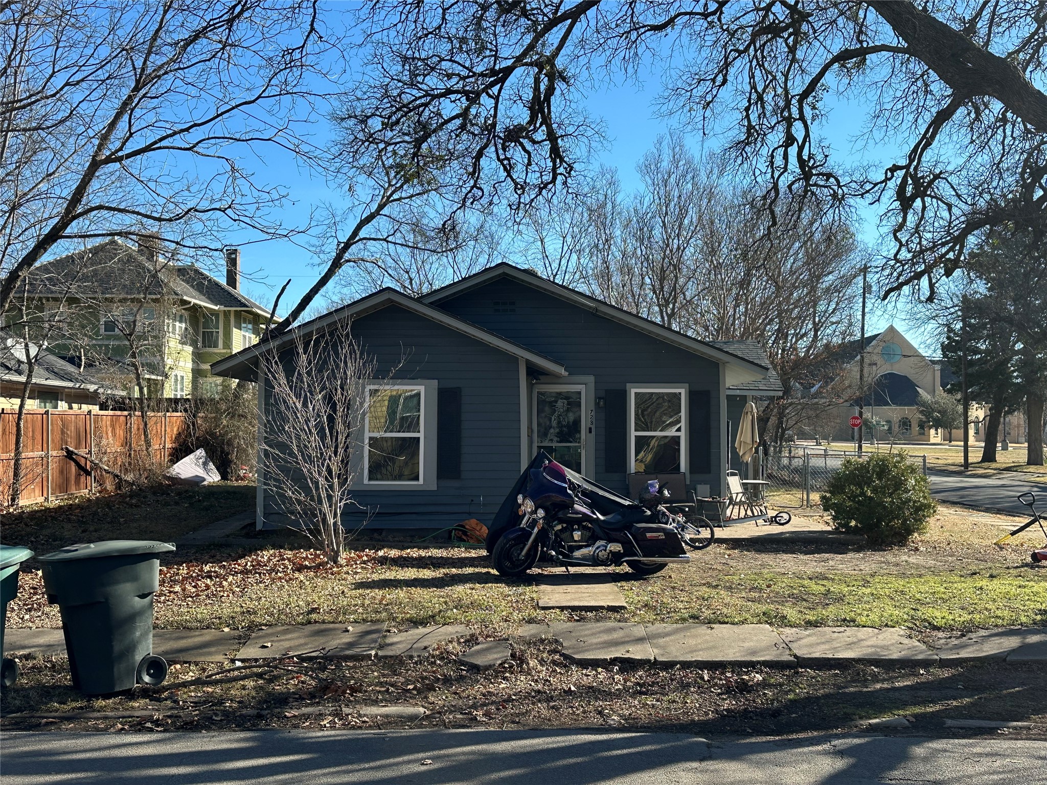 723 S Elm Street Sherman TX 75090