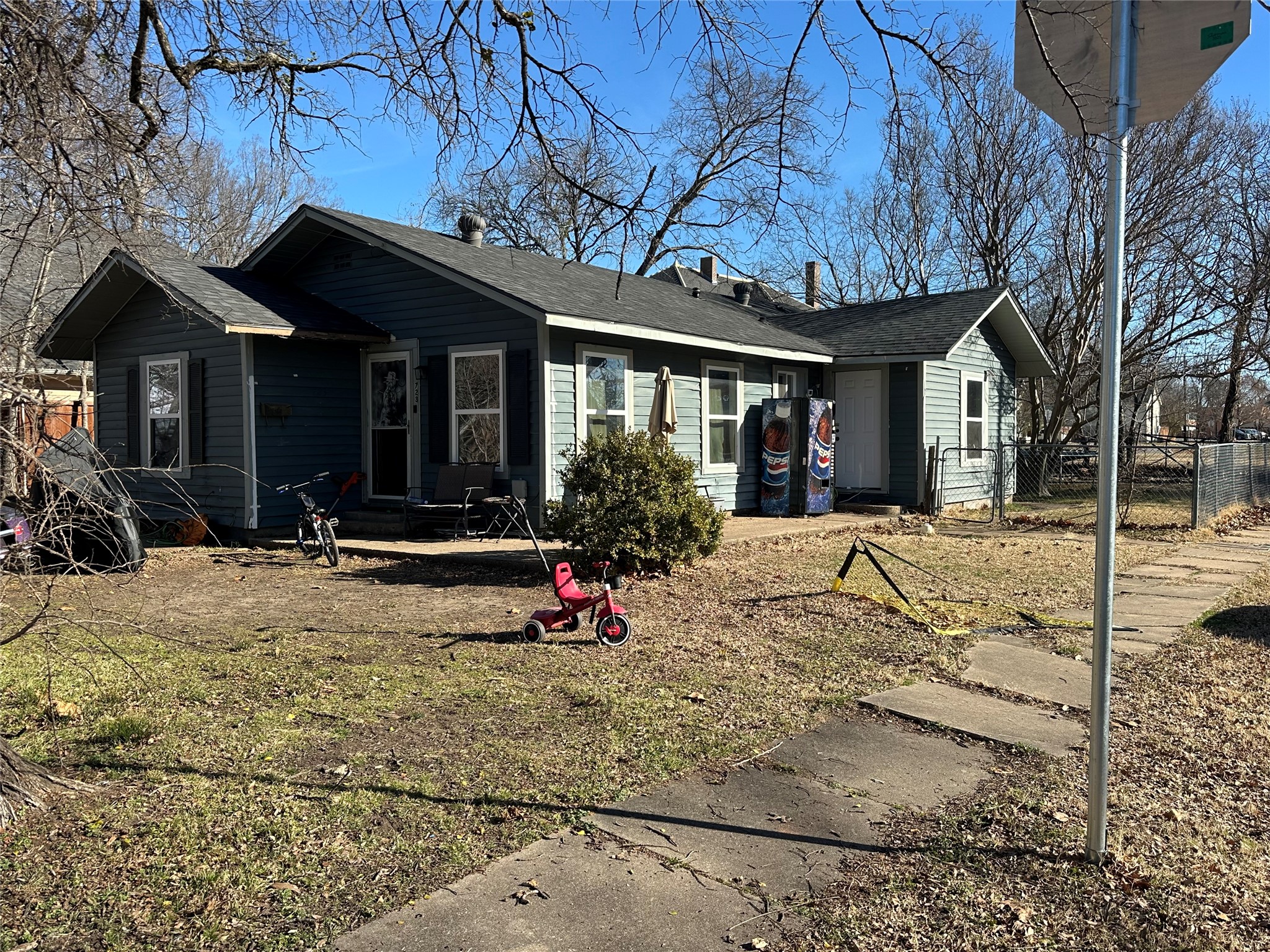 723 S Elm Street Sherman TX 75090