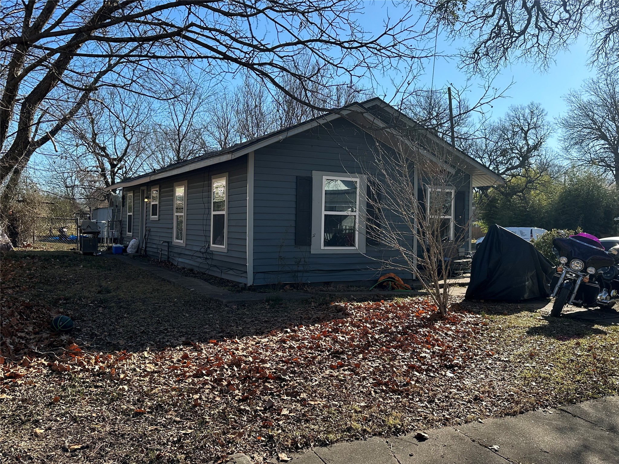 723 S Elm Street Sherman TX 75090