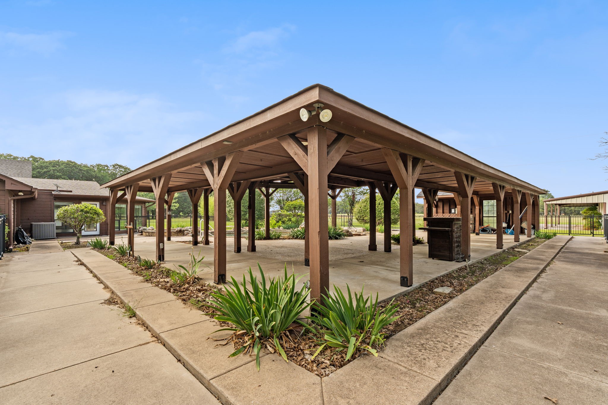 1604 Hollow Way Lane Quinlan TX 75474