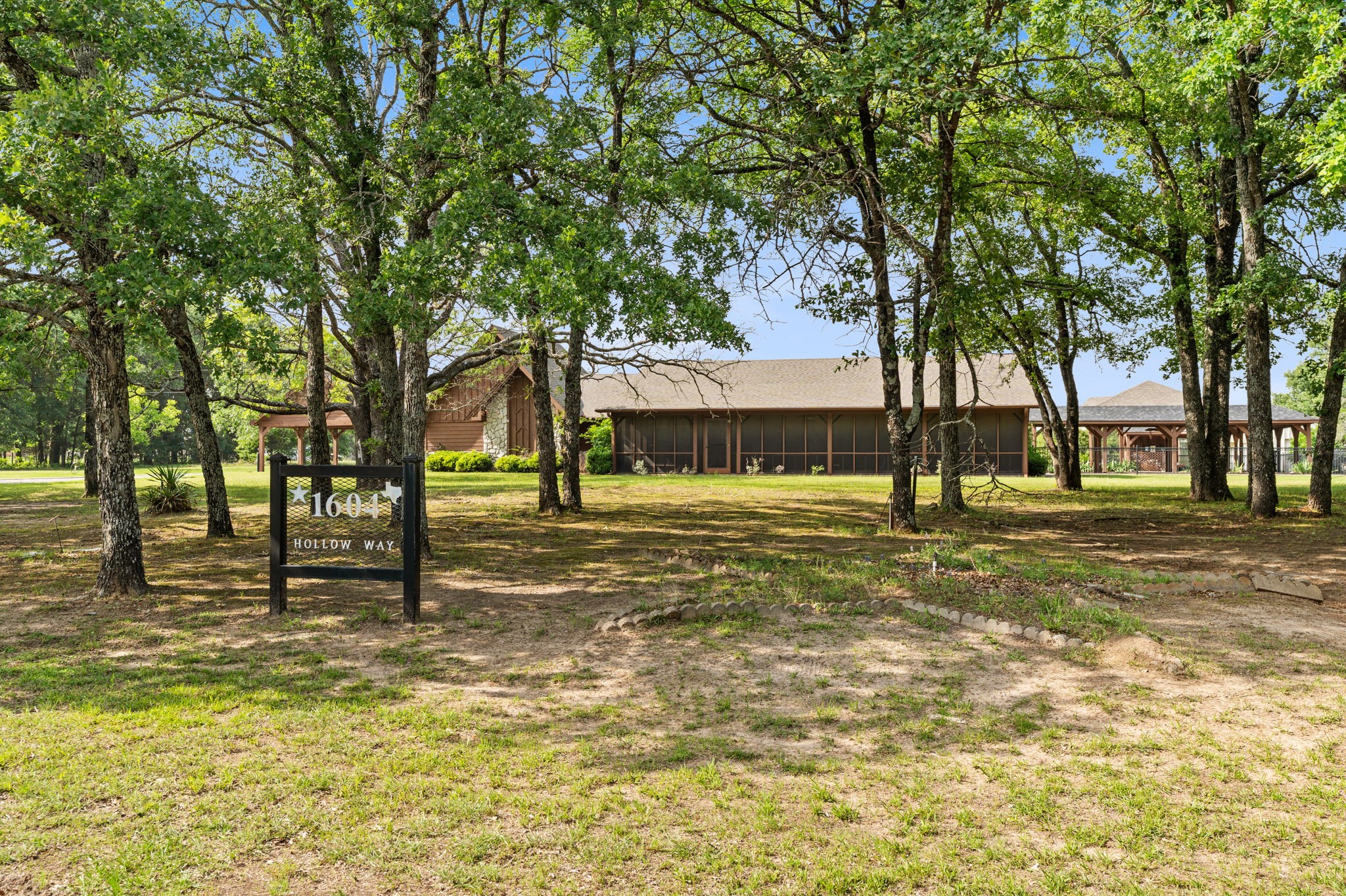 1604 Hollow Way Lane Quinlan TX 75474