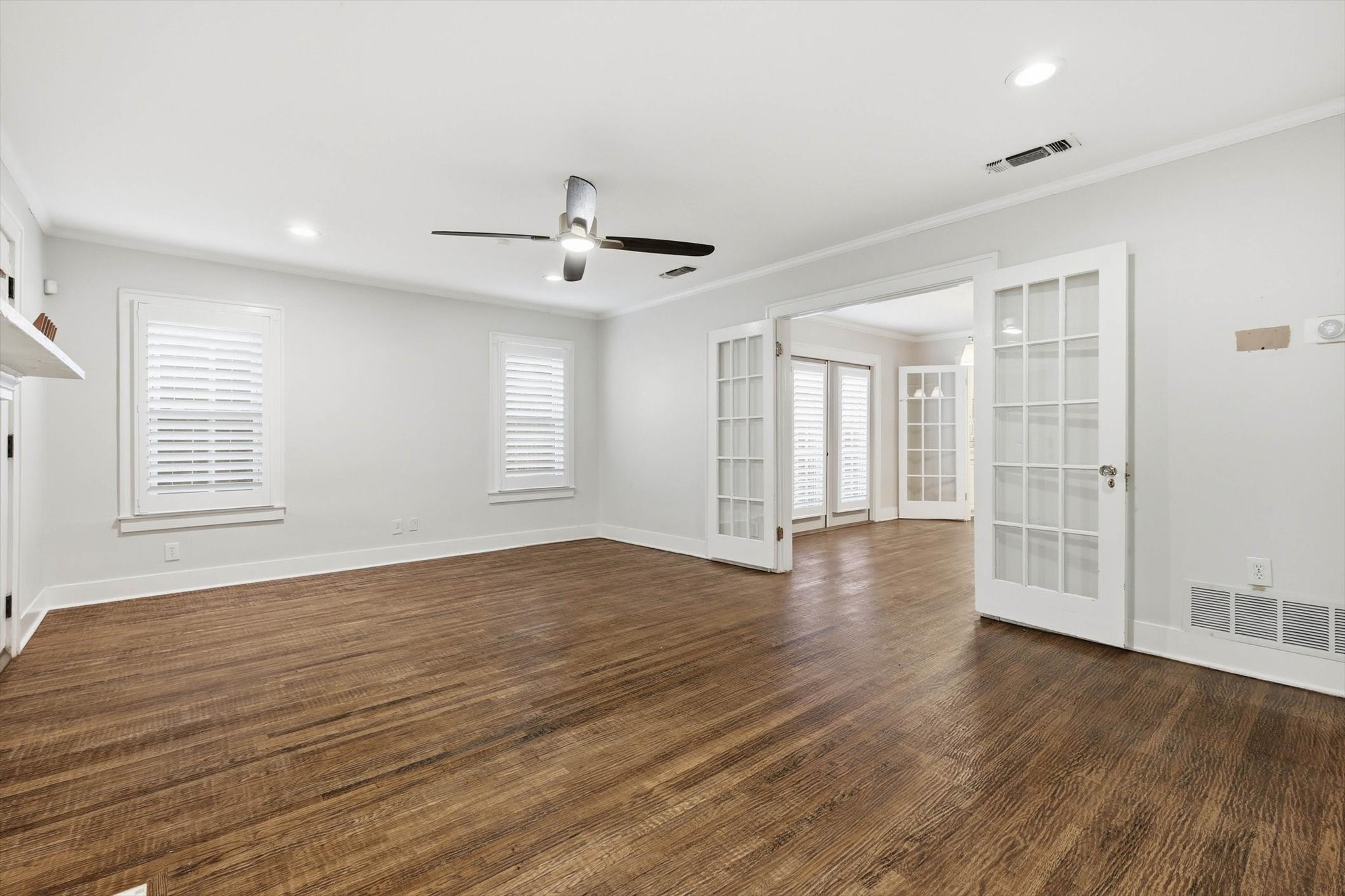 1809 Thomas Place Fort Worth TX 76107