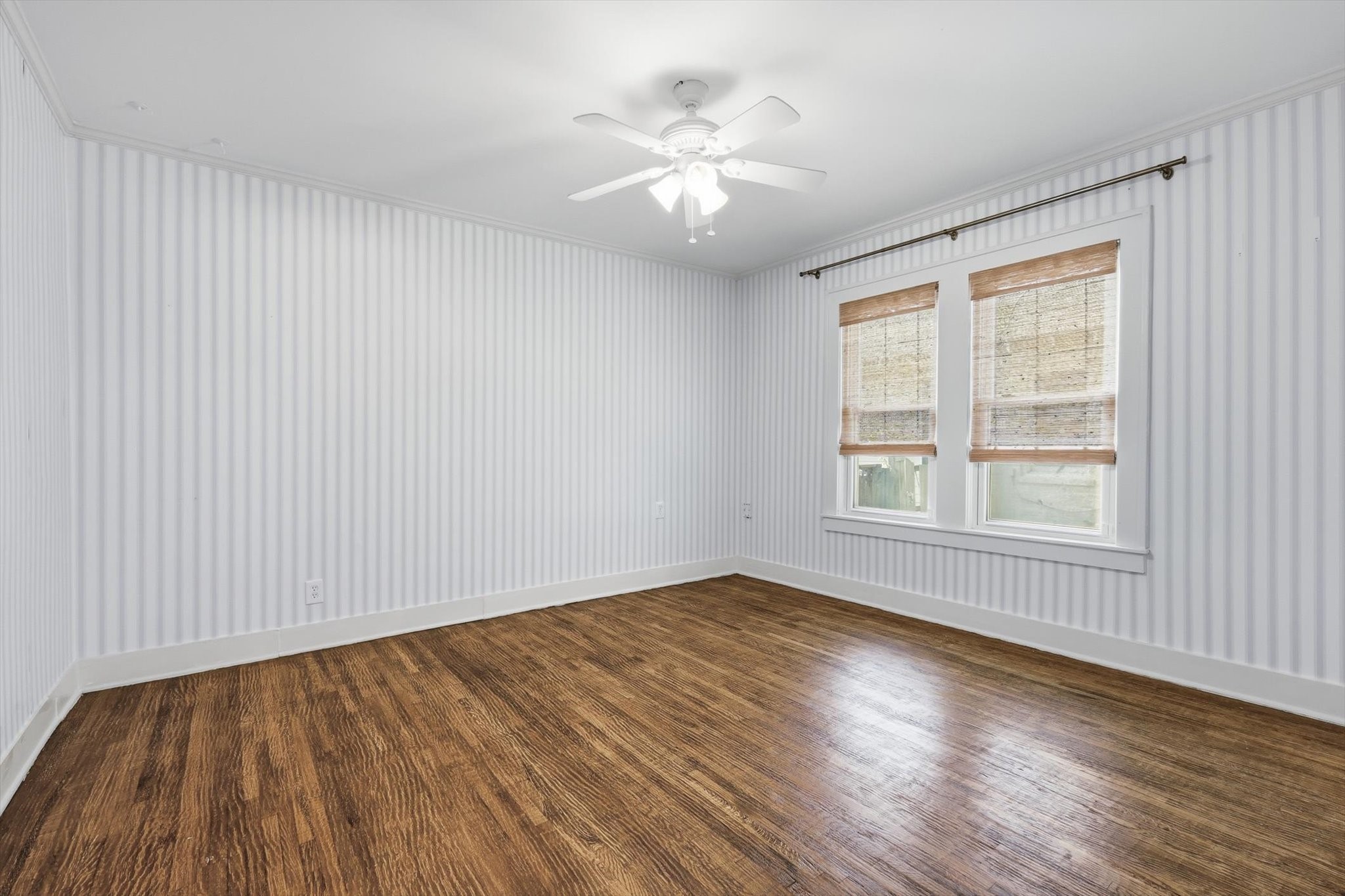 1809 Thomas Place Fort Worth TX 76107