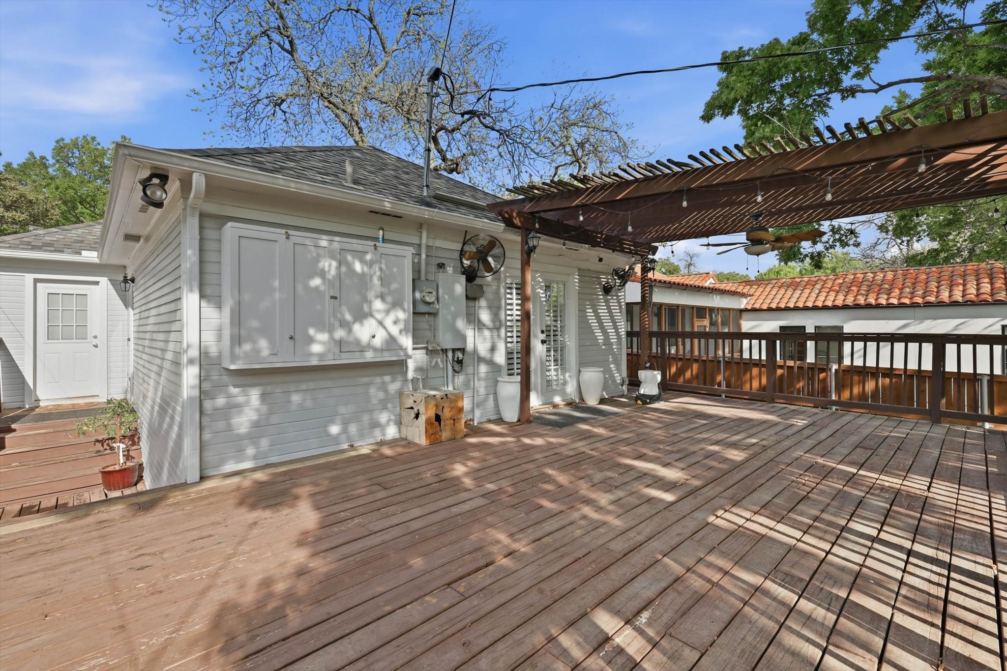 1809 Thomas Place Fort Worth TX 76107
