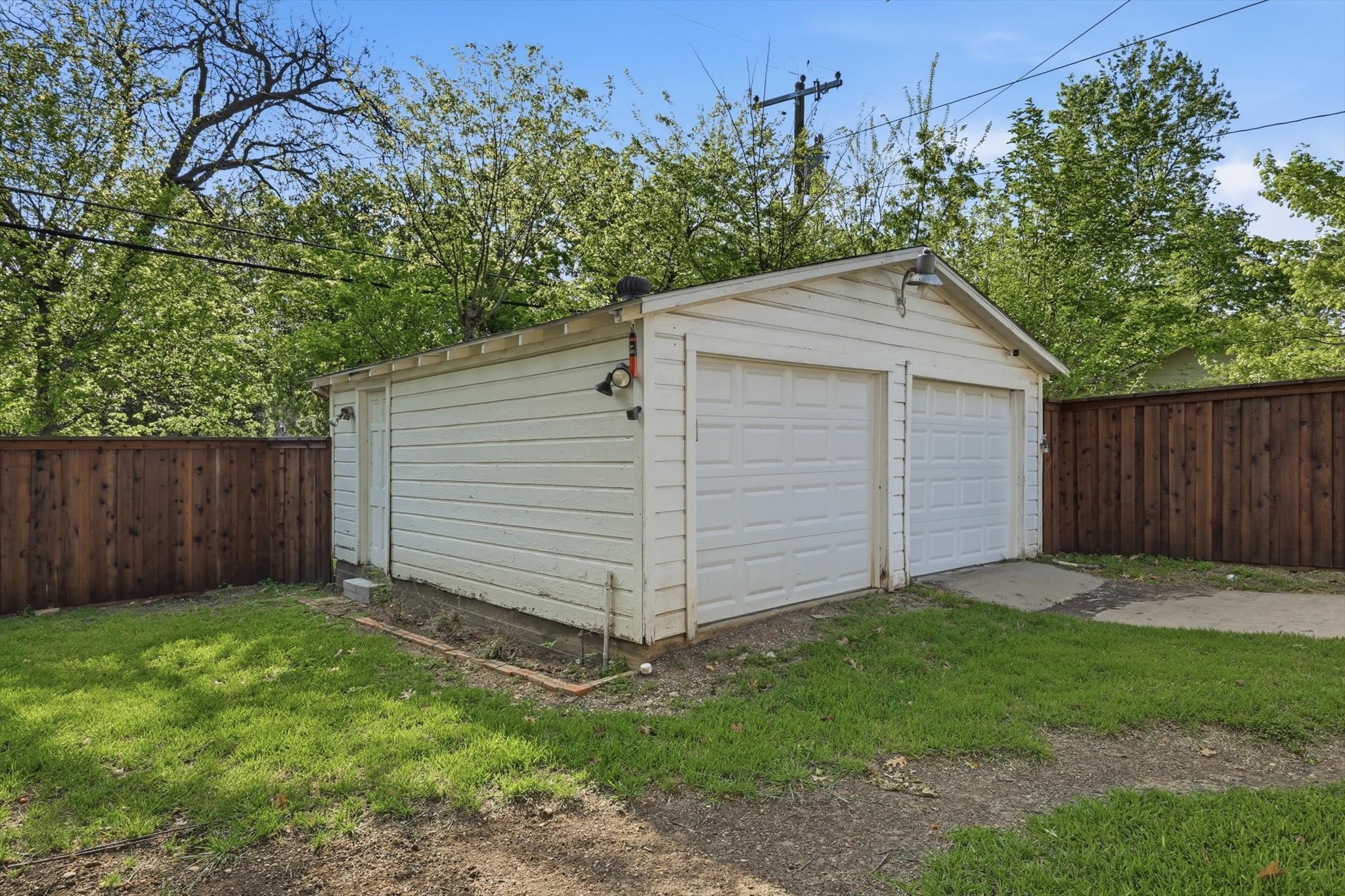 1809 Thomas Place Fort Worth TX 76107