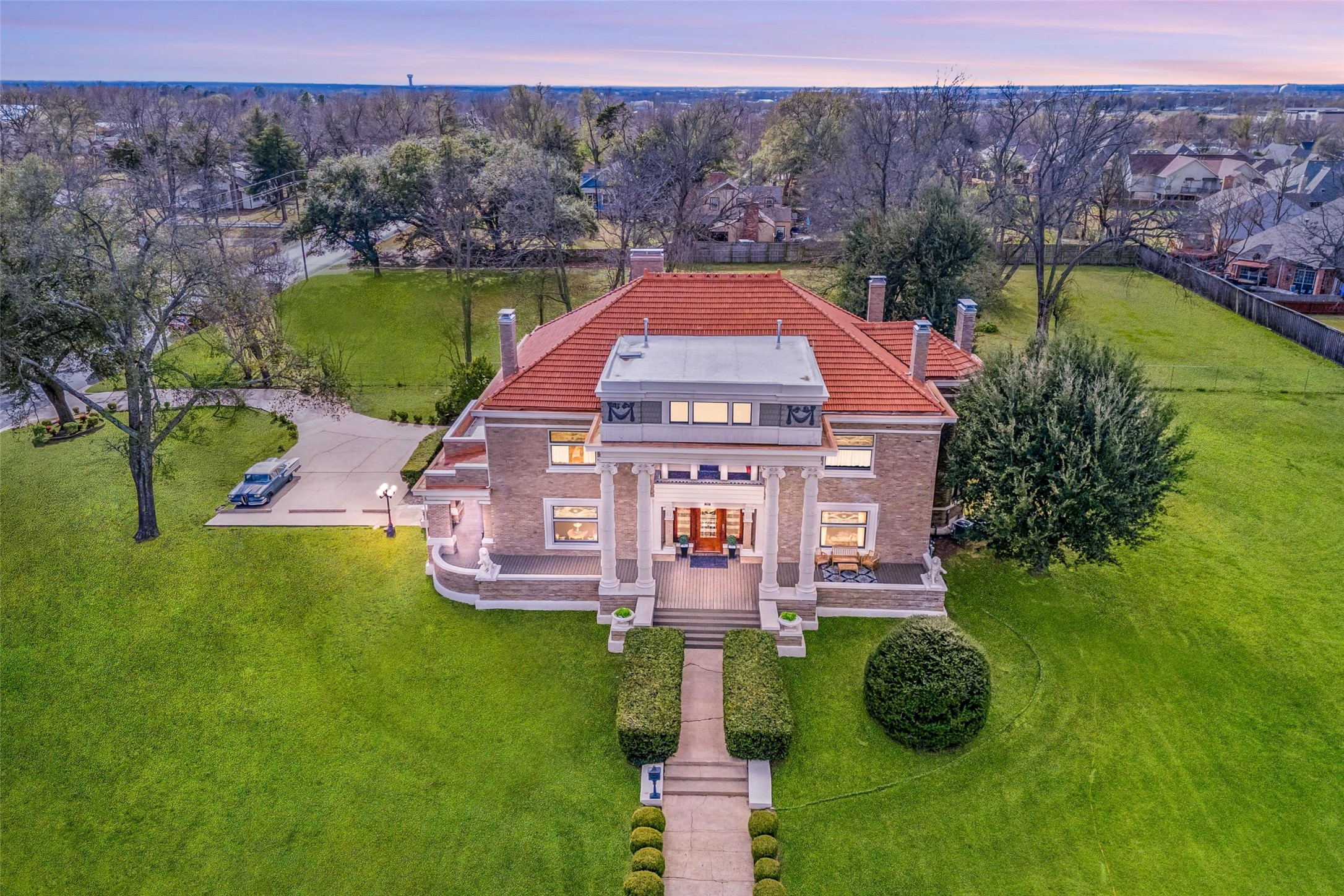 705 Griffith Avenue Terrell TX 75160