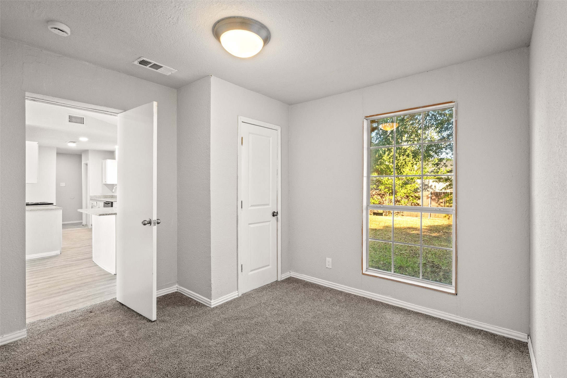 948 Carom Way Dallas TX 75217