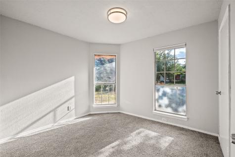 948 Carom Way Dallas TX 75217