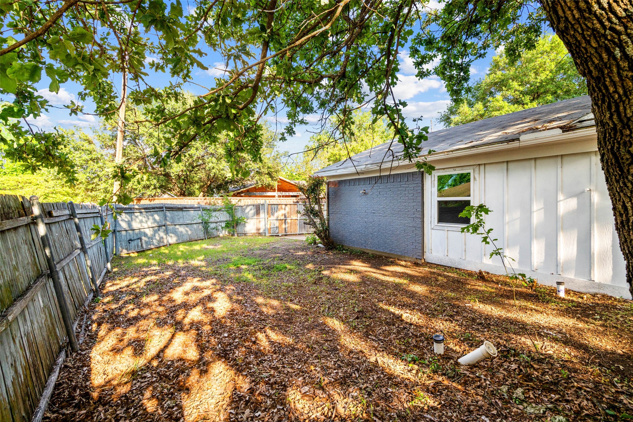 948 Carom Way Dallas TX 75217