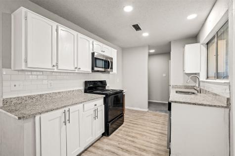 948 Carom Way Dallas TX 75217