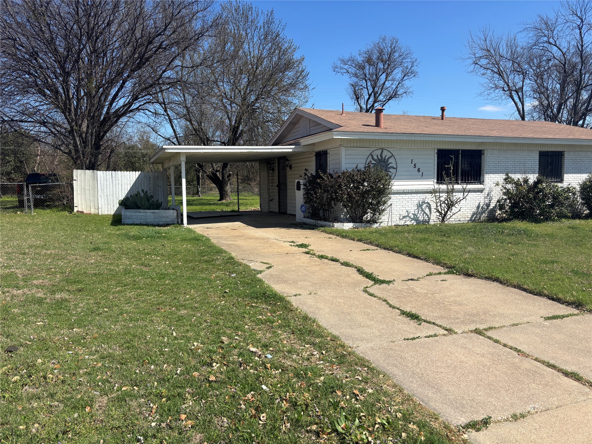1561 Milmo Drive Fort Worth TX 76134