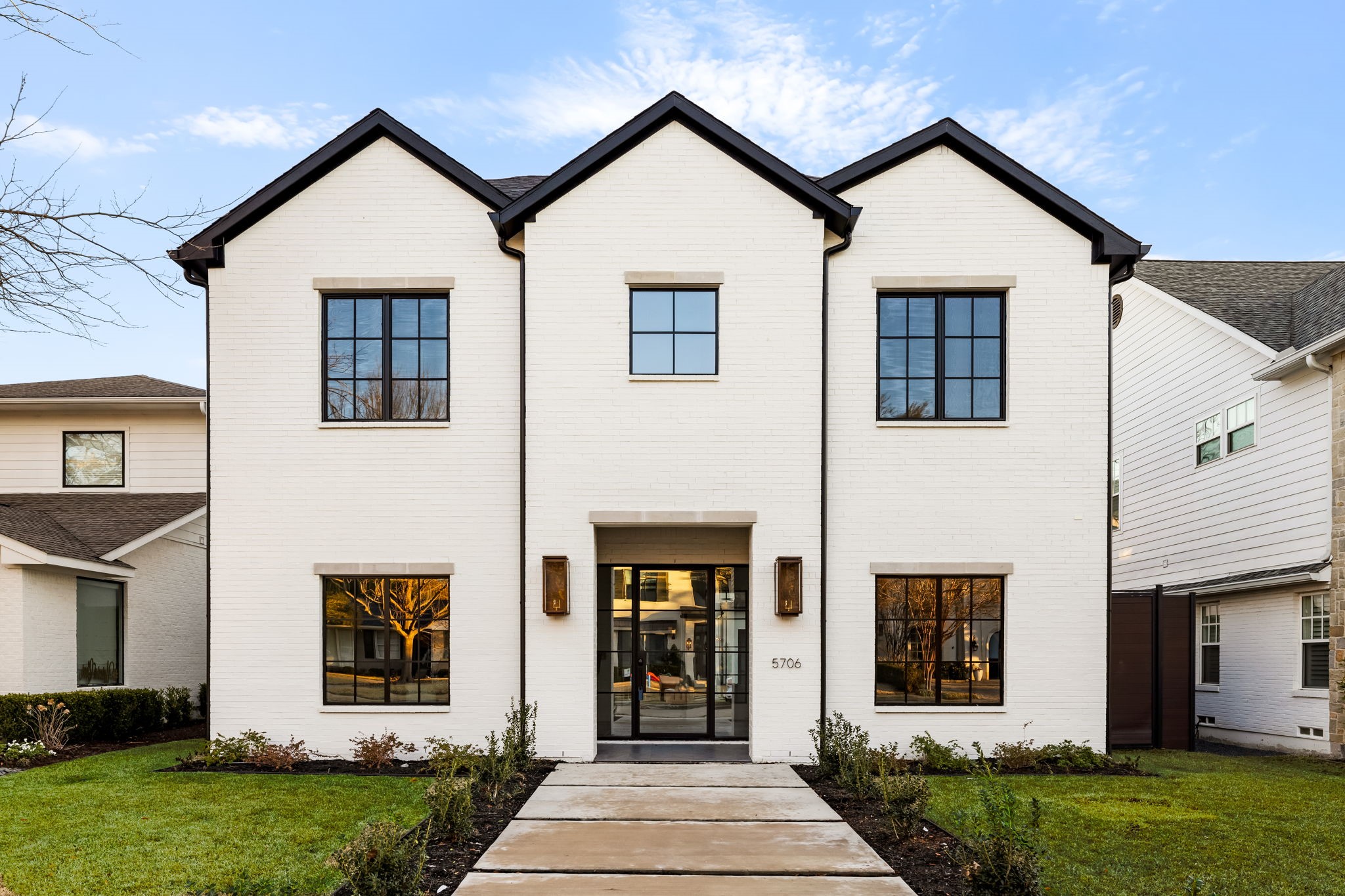 5706 Stanford Avenue Dallas TX 75209
