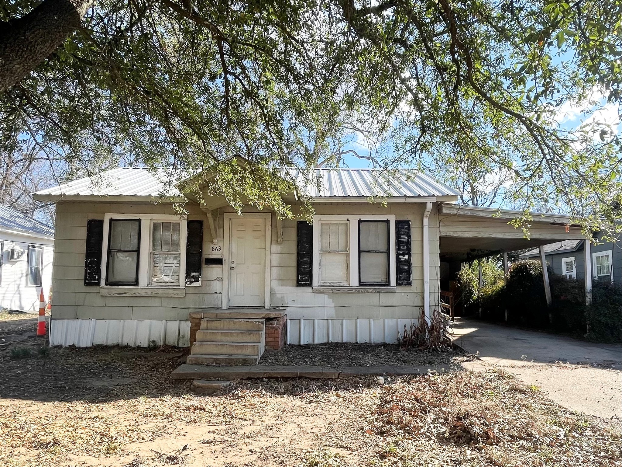 863 4th Street SW Paris TX 75460