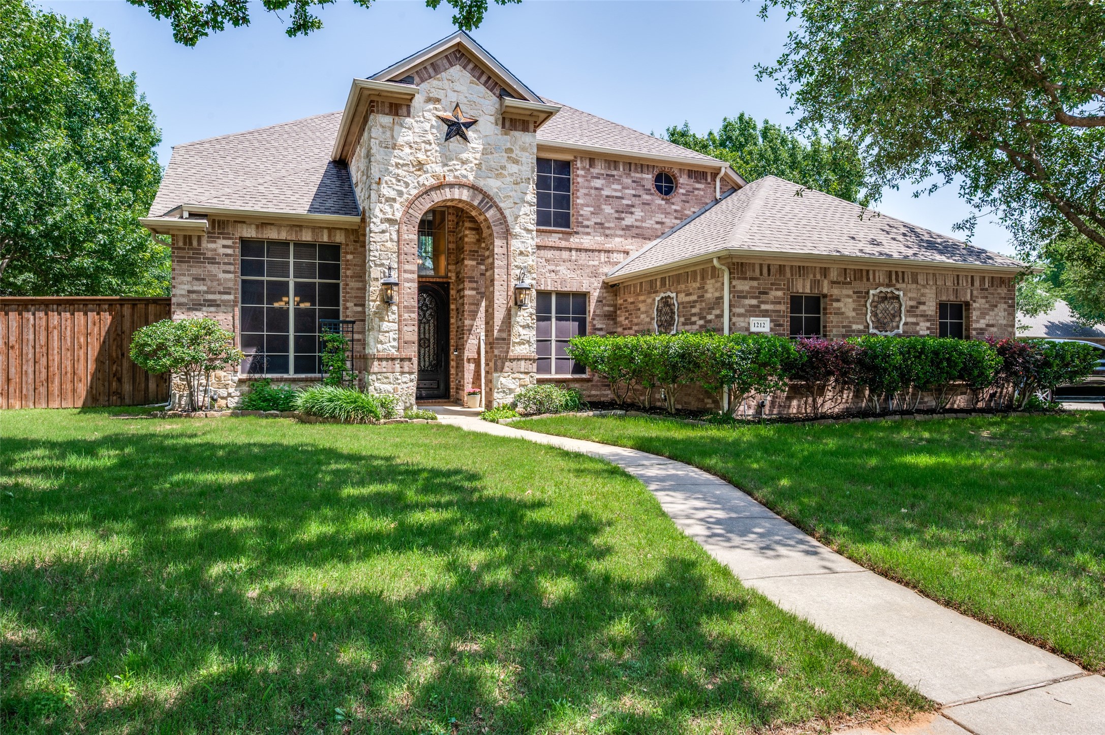 1212 Diamond Leaf Drive Corinth TX 76208