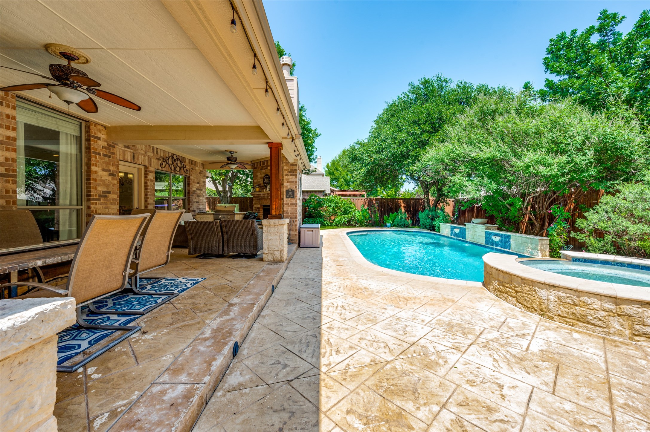 1212 Diamond Leaf Drive Corinth TX 76208