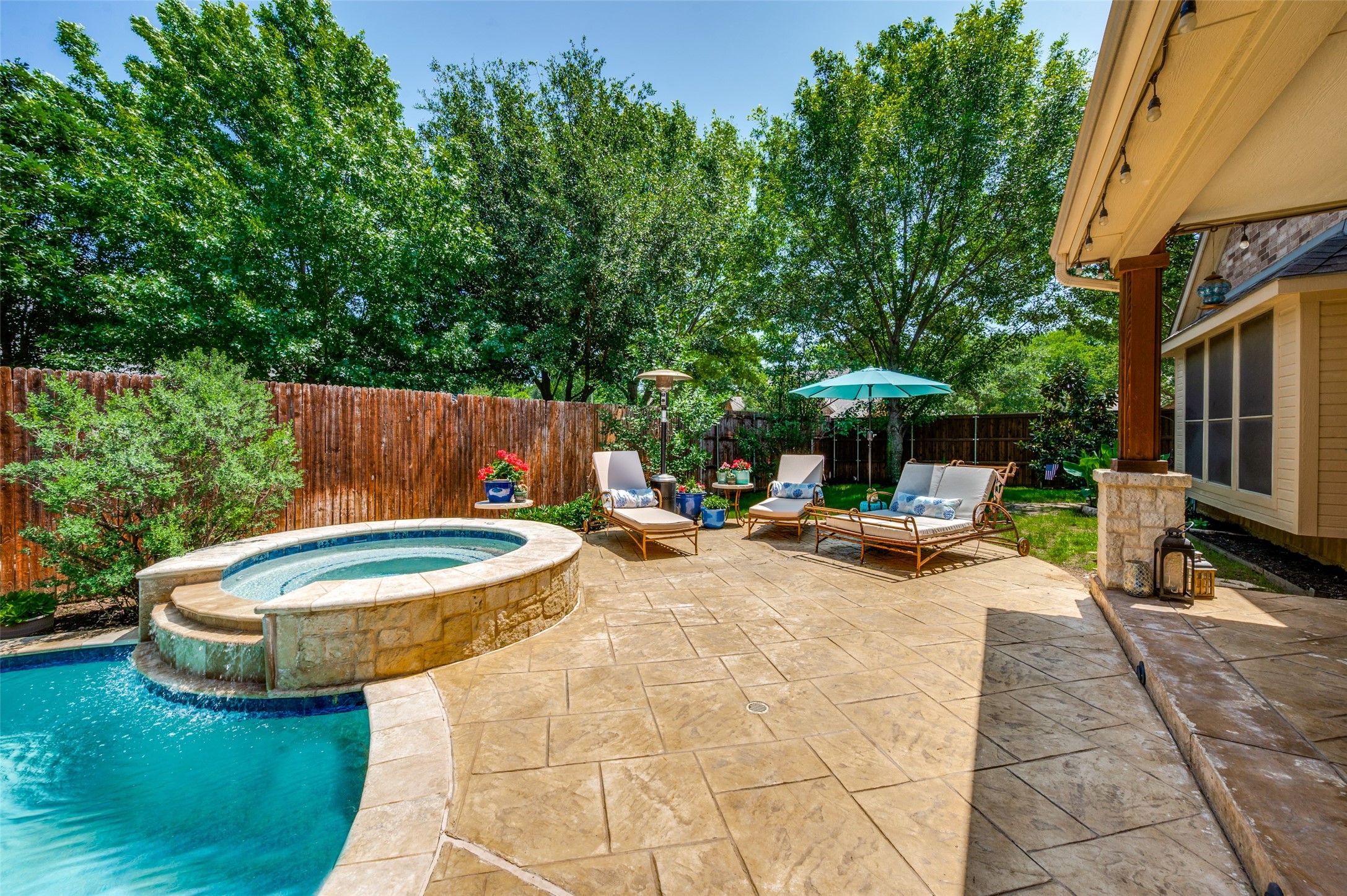 1212 Diamond Leaf Drive Corinth TX 76208