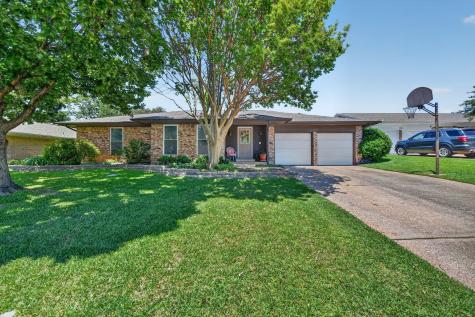 4043 Glenbrook Drive Arlington TX 76015