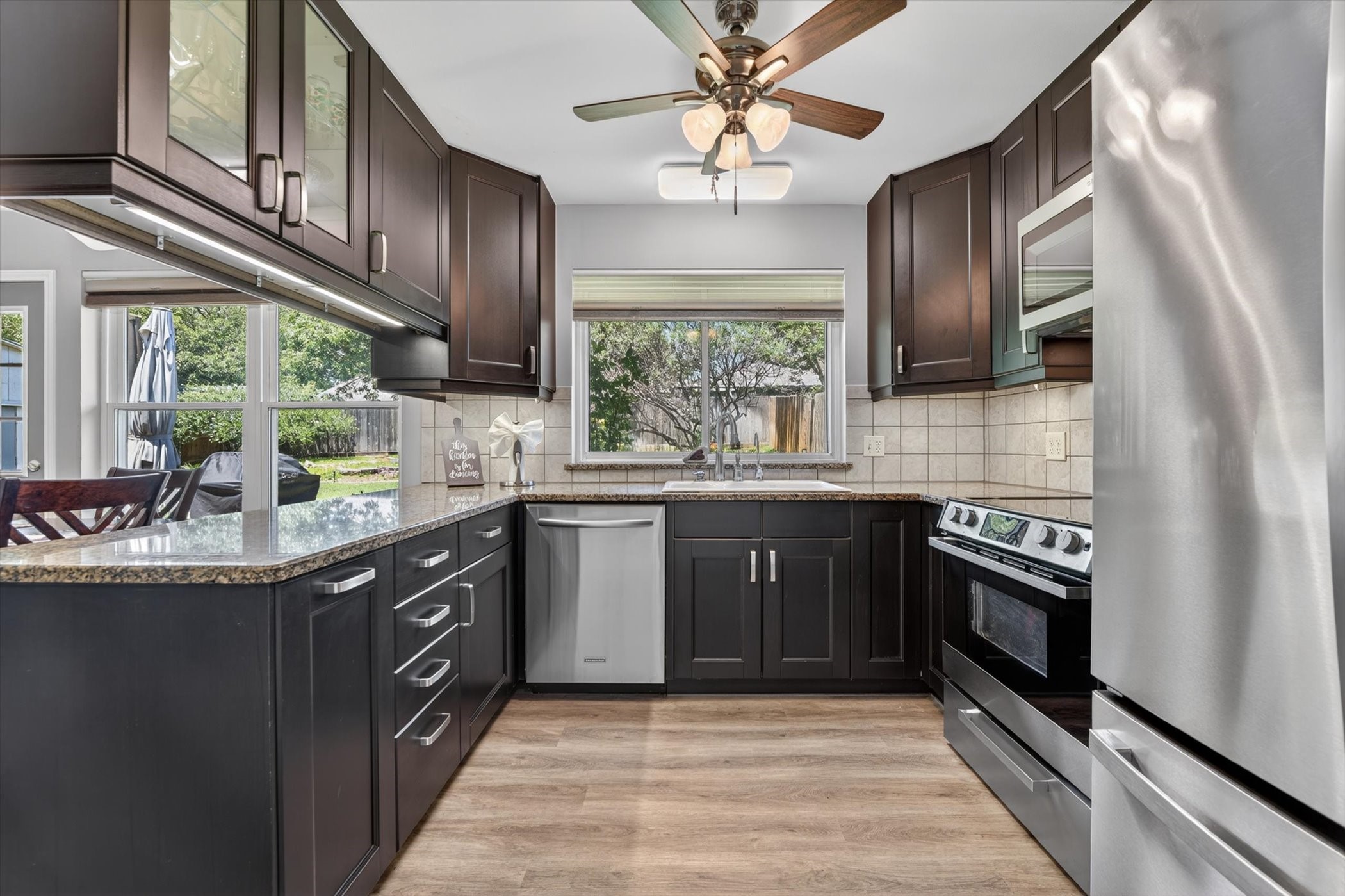 4043 Glenbrook Drive Arlington TX 76015