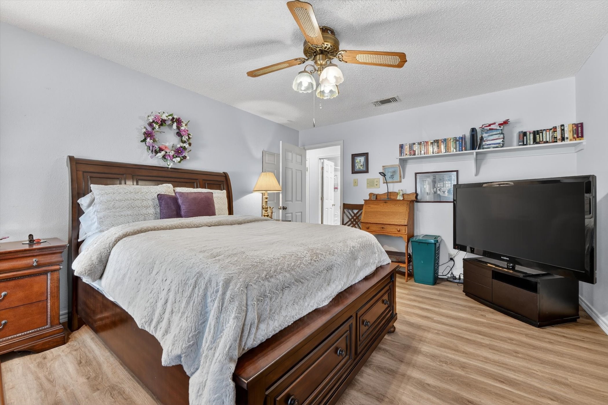 4043 Glenbrook Drive Arlington TX 76015