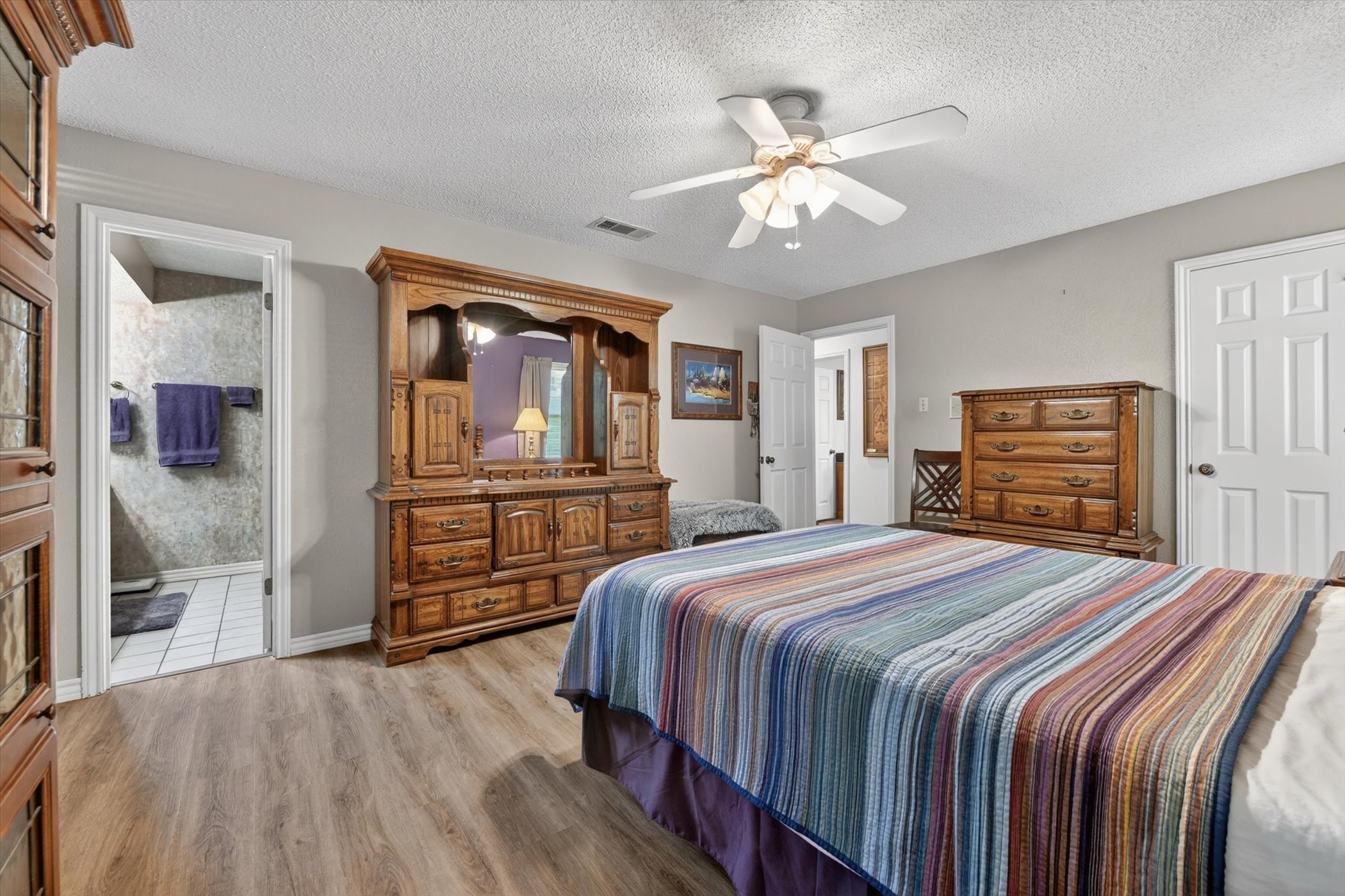 4043 Glenbrook Drive Arlington TX 76015