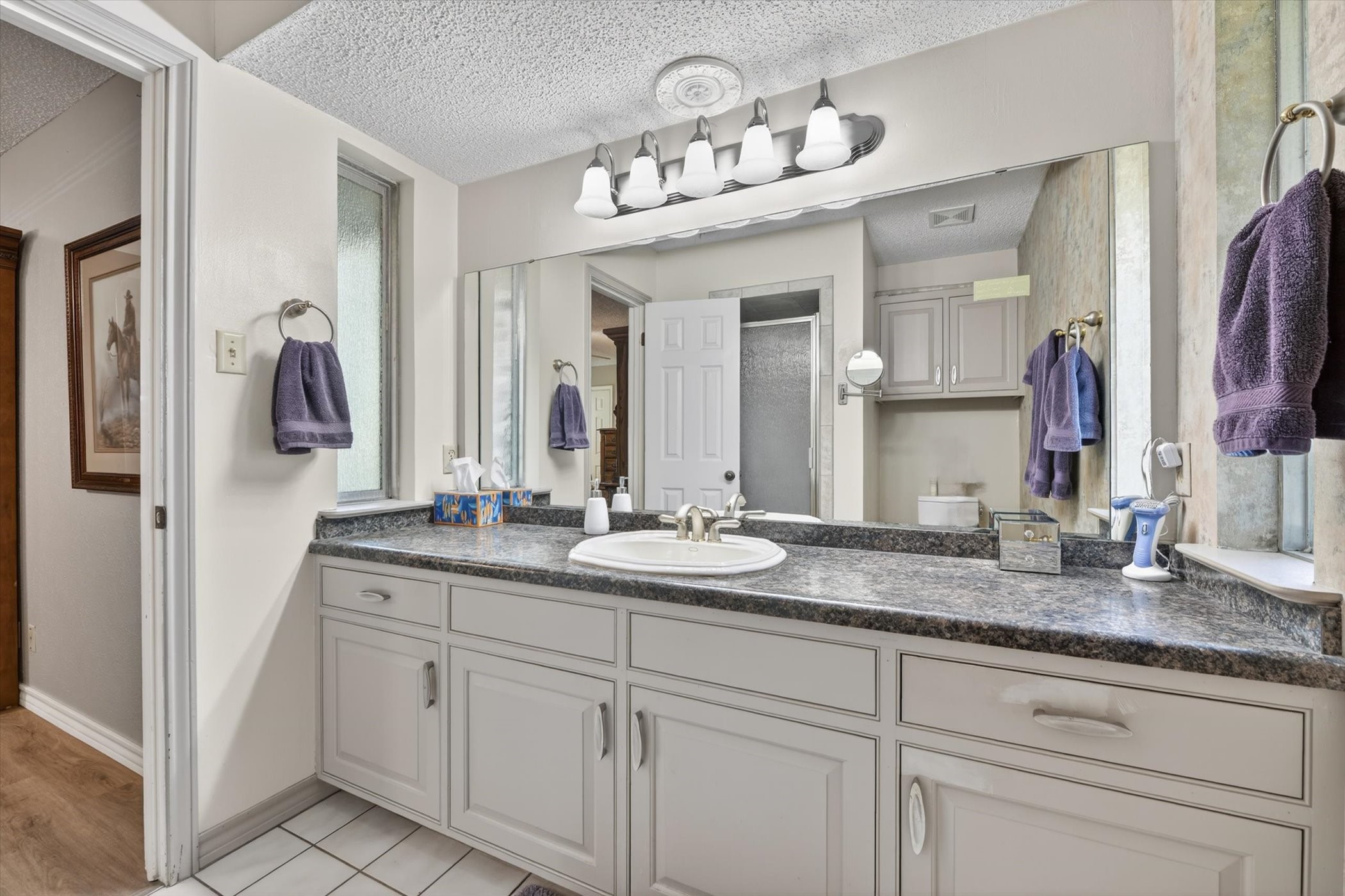 4043 Glenbrook Drive Arlington TX 76015