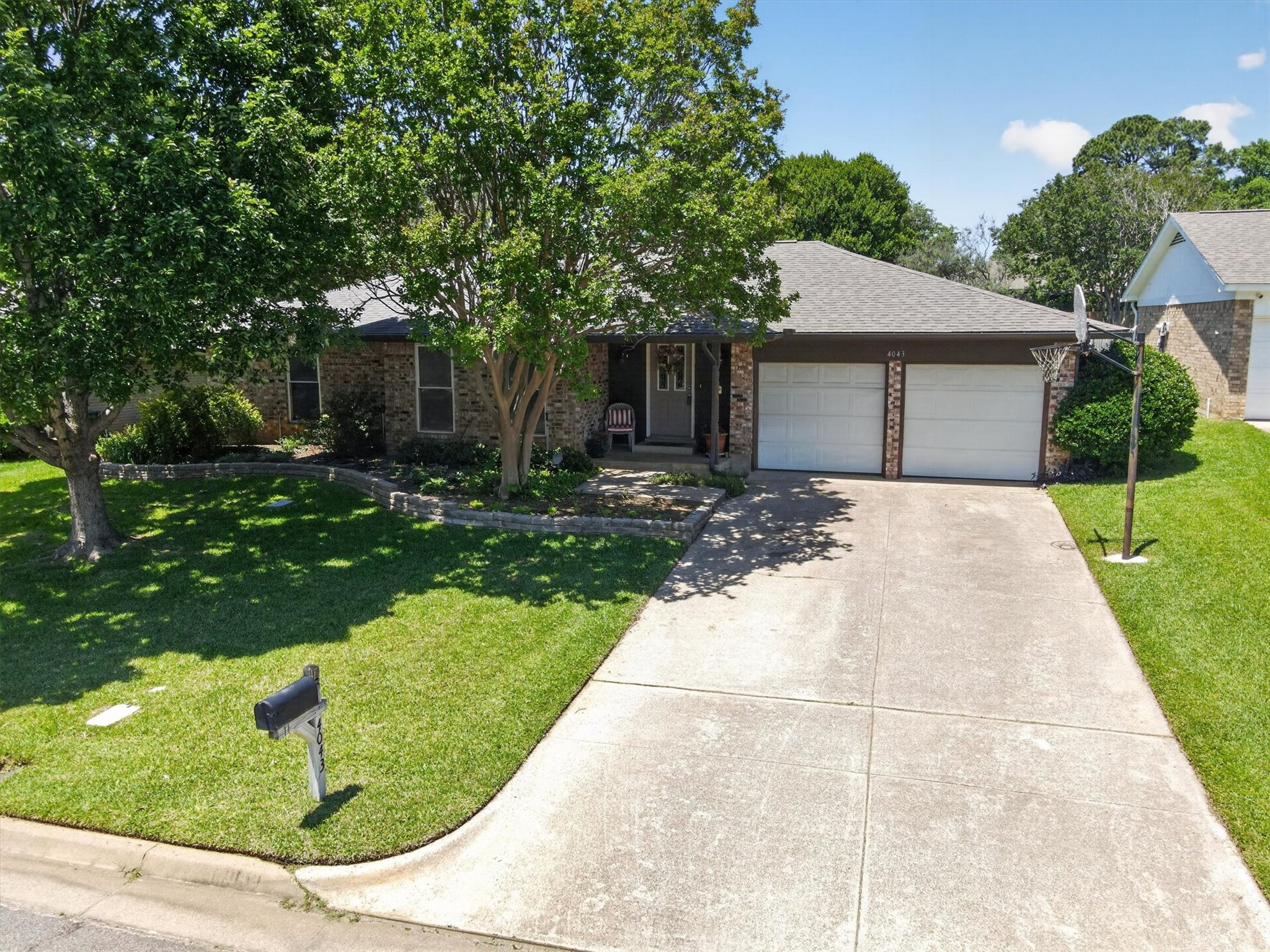 4043 Glenbrook Drive Arlington TX 76015