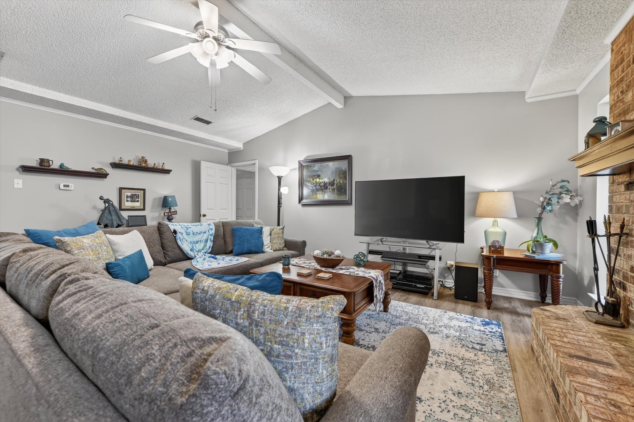 4043 Glenbrook Drive Arlington TX 76015