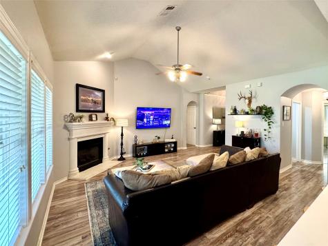 2721 Arabian Avenue Denton TX 76210