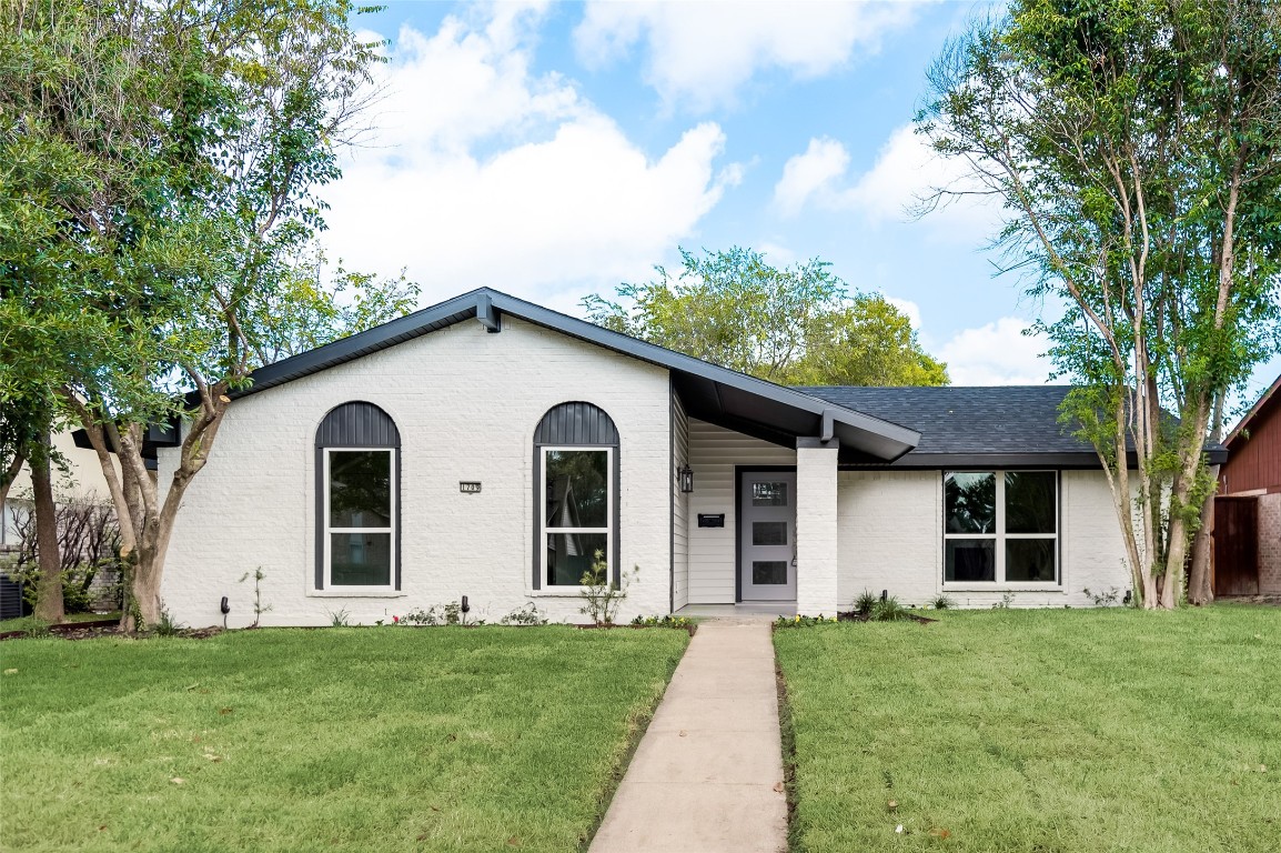 1709 Warwick Street Garland TX 75044