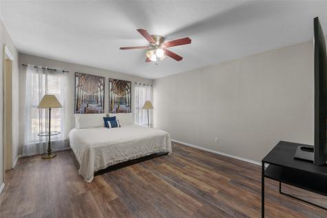 2127 Holt Road Arlington TX 76006