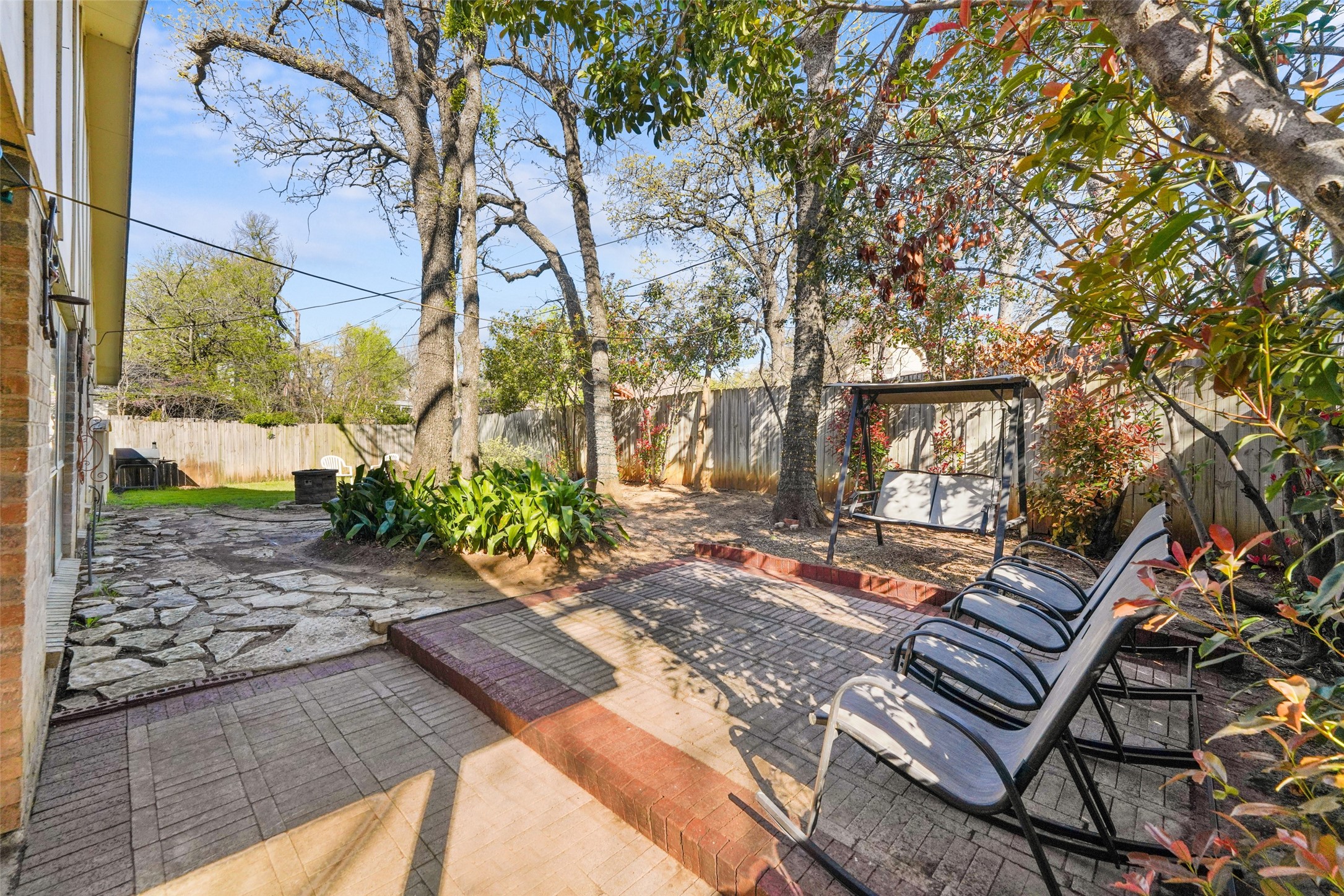 2127 Holt Road Arlington TX 76006
