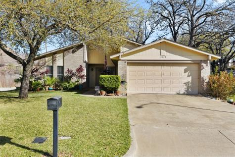 2127 Holt Road Arlington TX 76006
