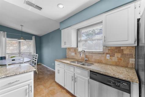 2127 Holt Road Arlington TX 76006