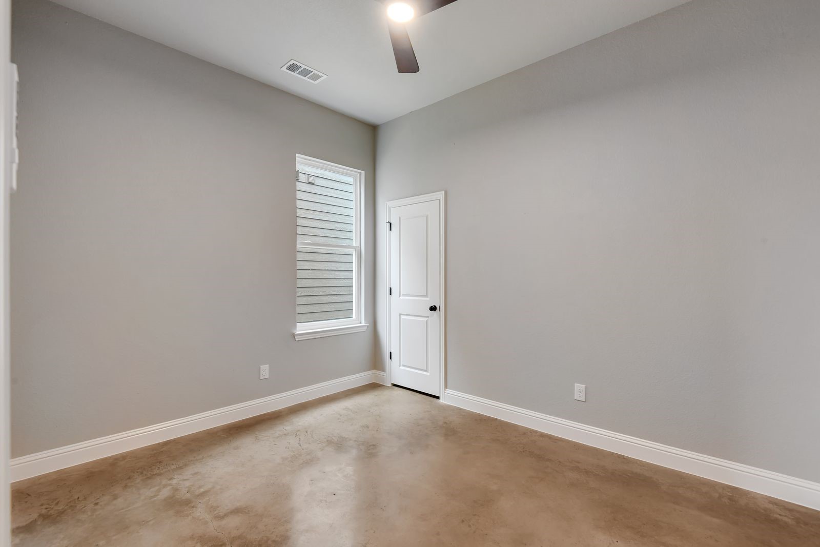 607 N Getzendaner Street Waxahachie TX 75165