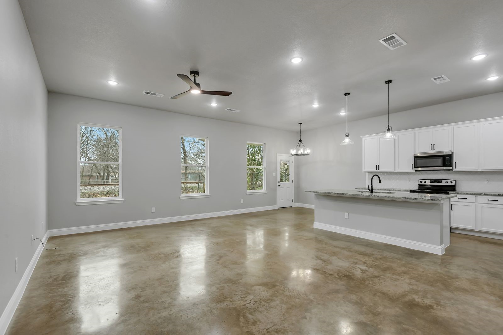 607 N Getzendaner Street Waxahachie TX 75165